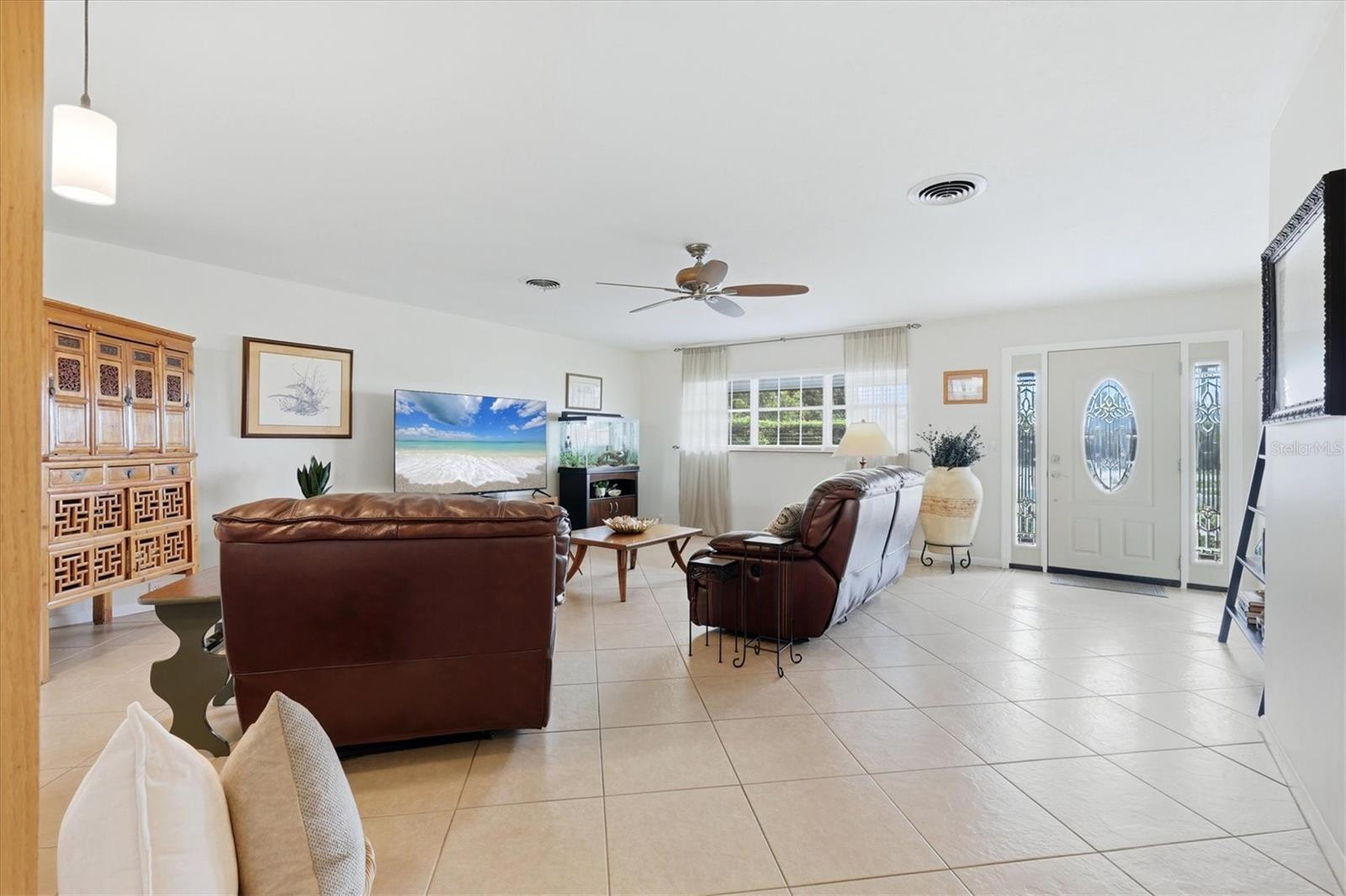 SOUTH GATE - Residential