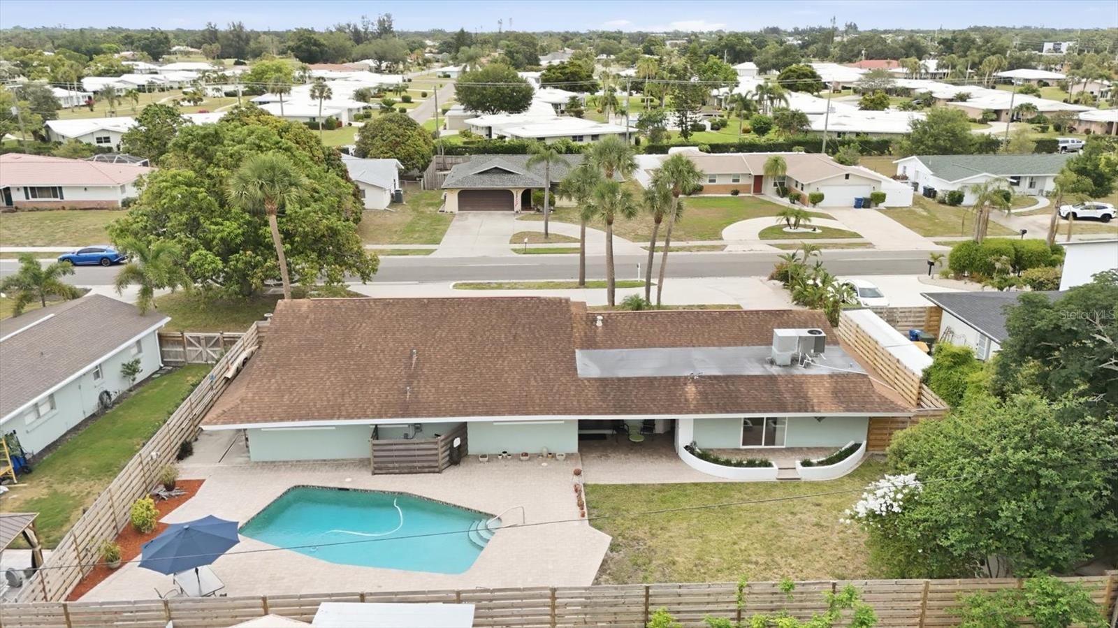 SOUTH GATE - Residential