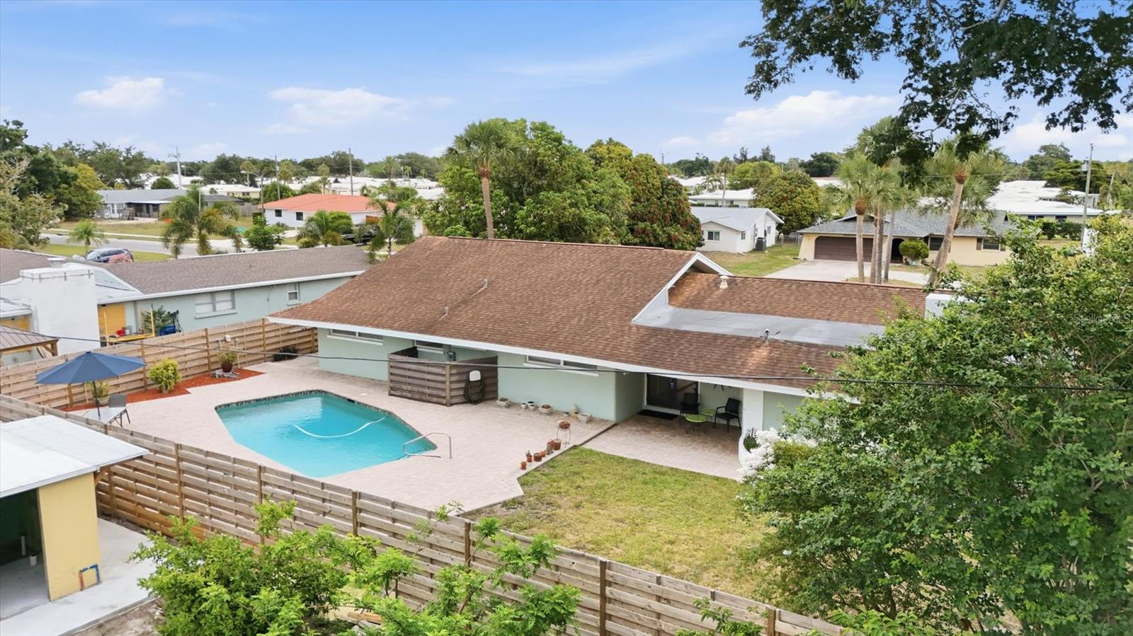SOUTH GATE - Residential