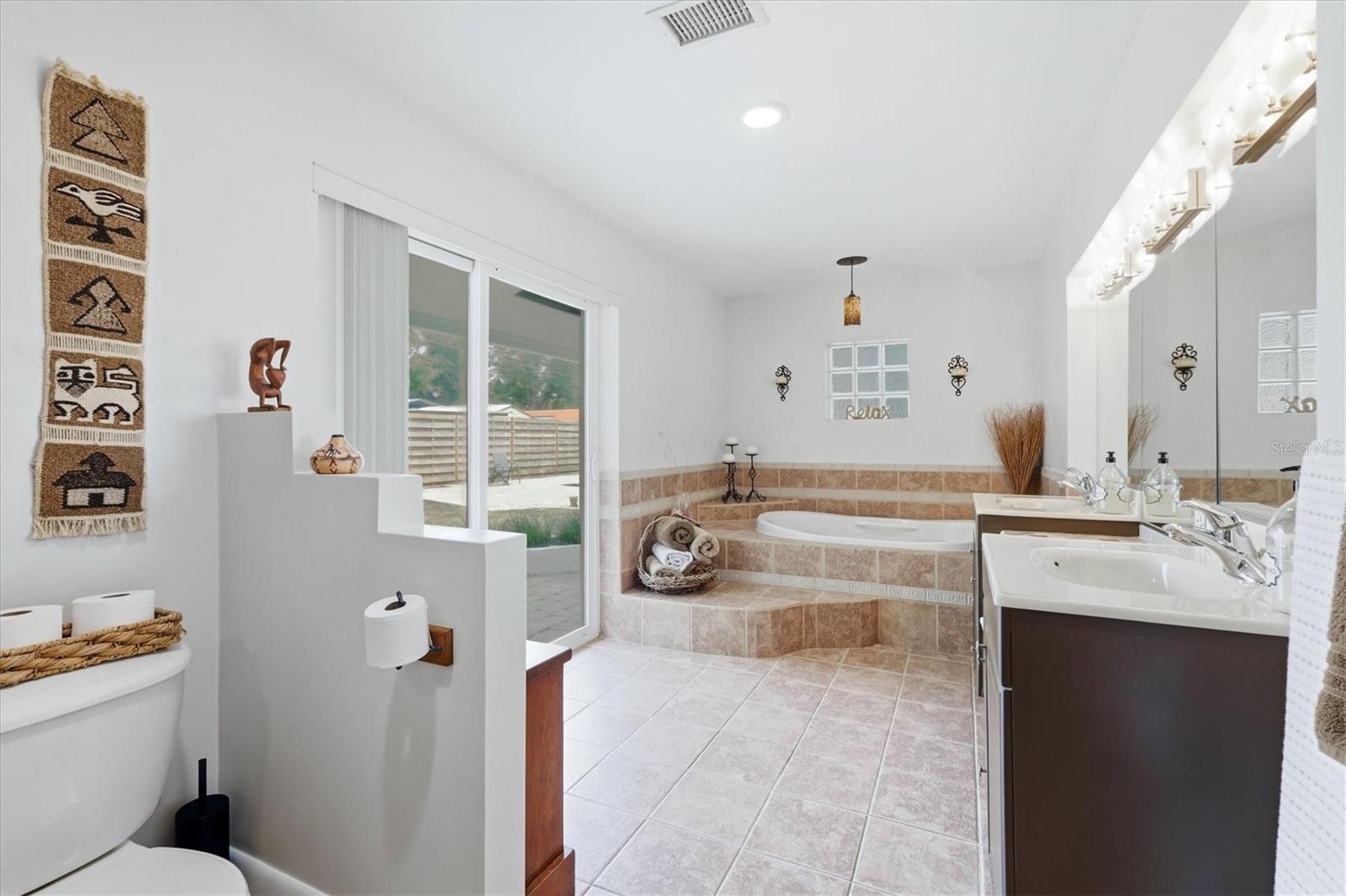 SOUTH GATE - Residential