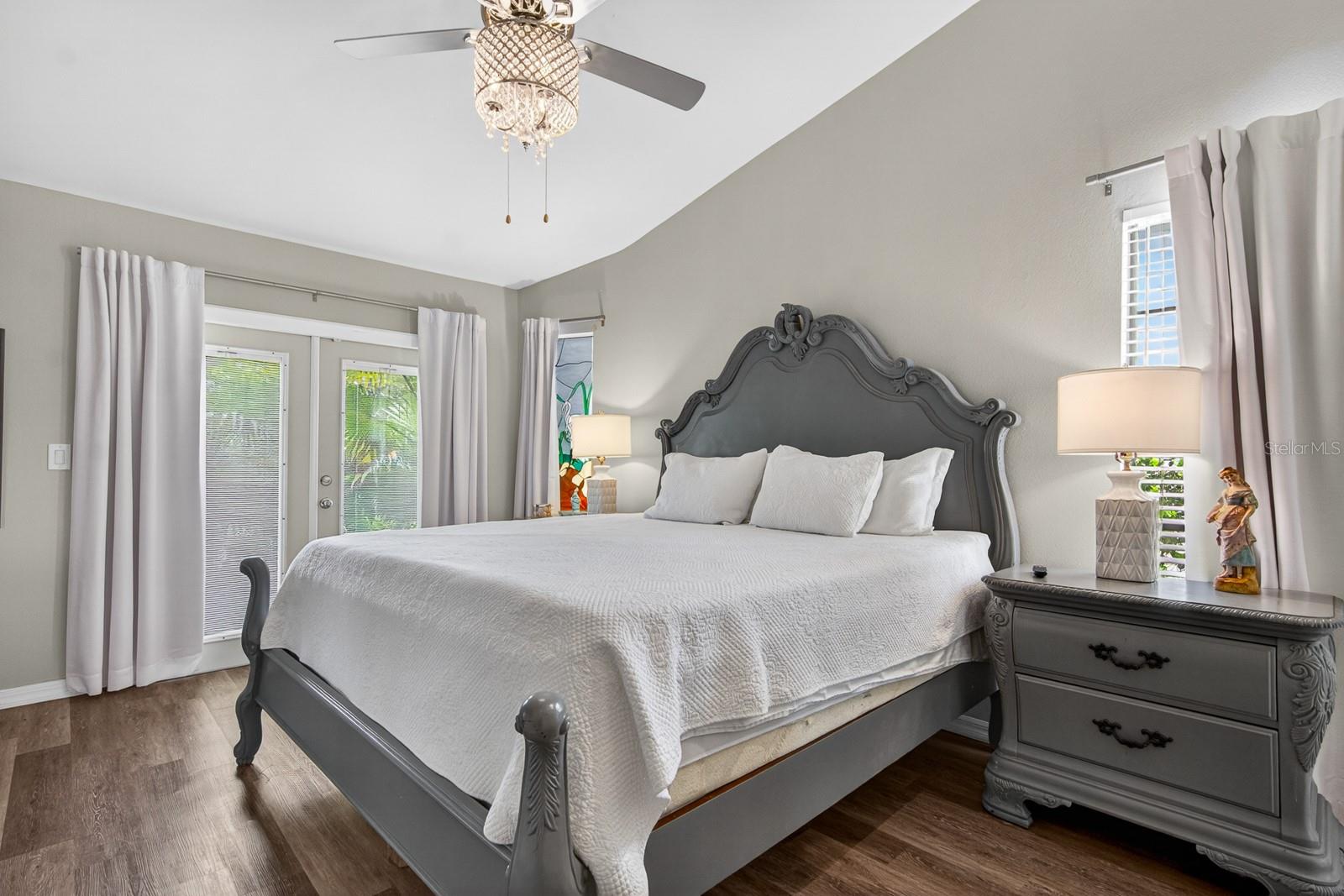 LAKE SHORE ESTATES 5TH ADD - Residential