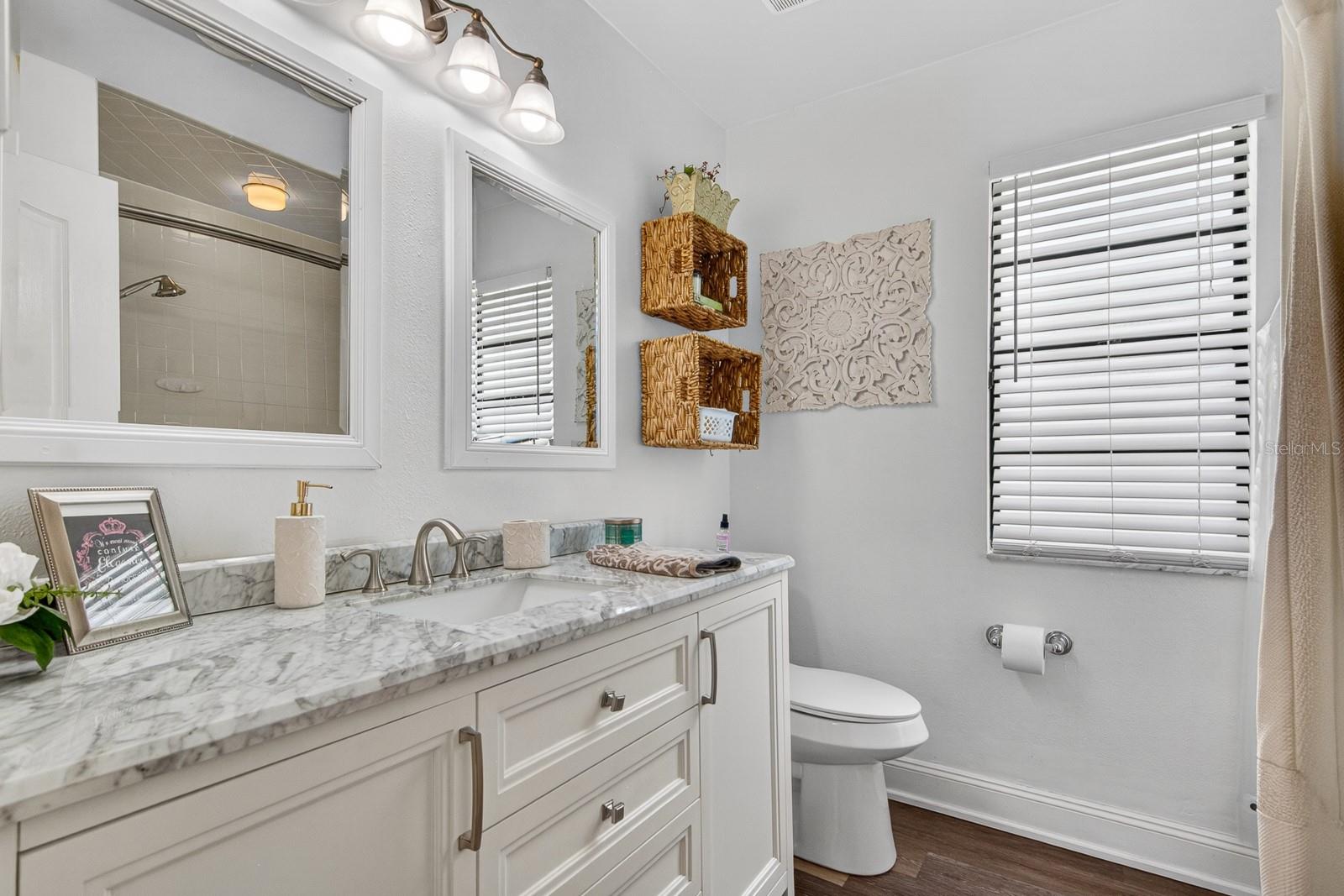 LAKE SHORE ESTATES 5TH ADD - Residential