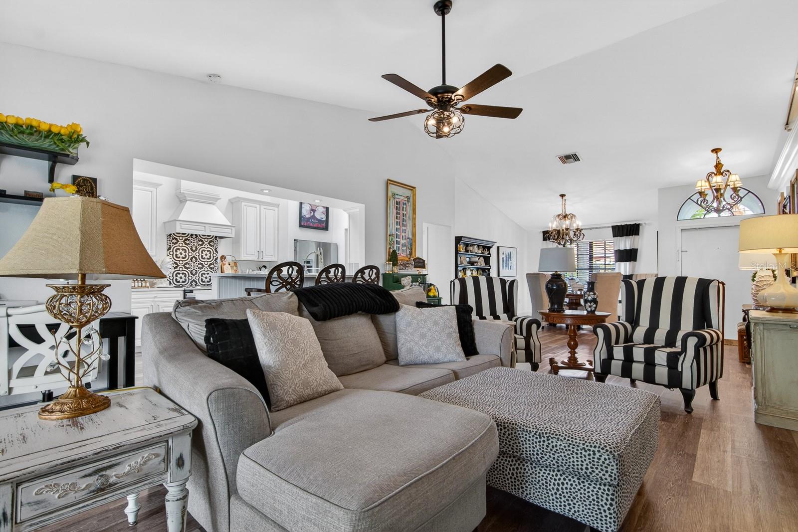 LAKE SHORE ESTATES 5TH ADD - Residential