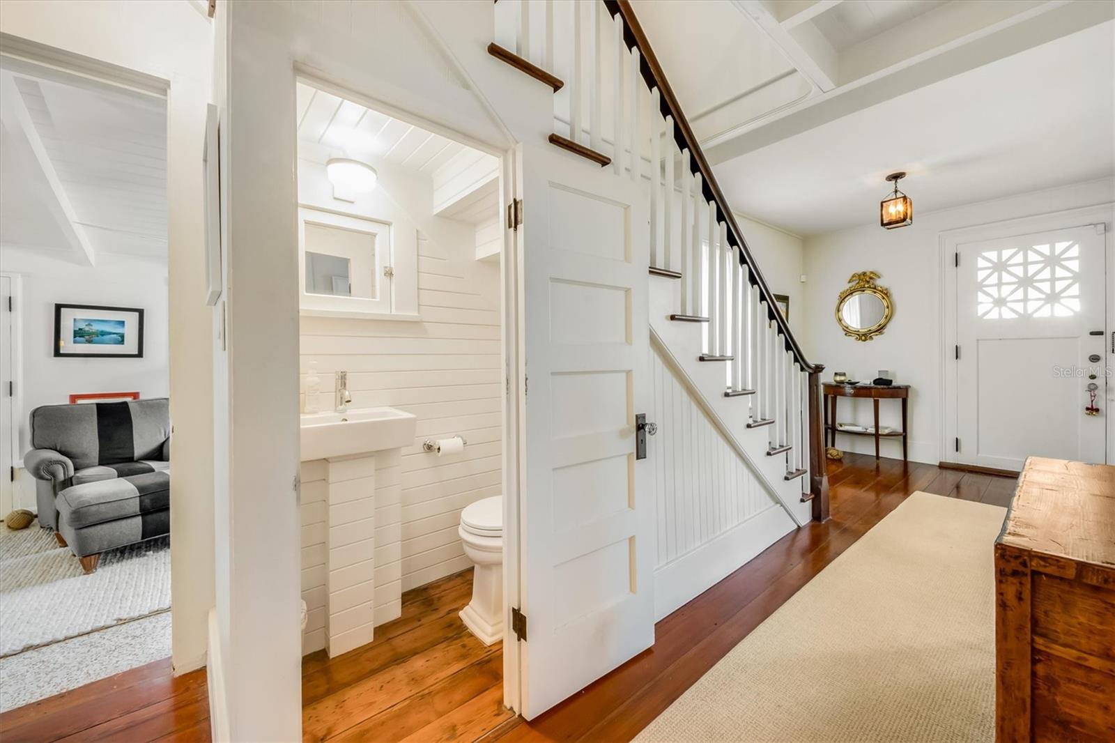 BRADEN COURT - Residential