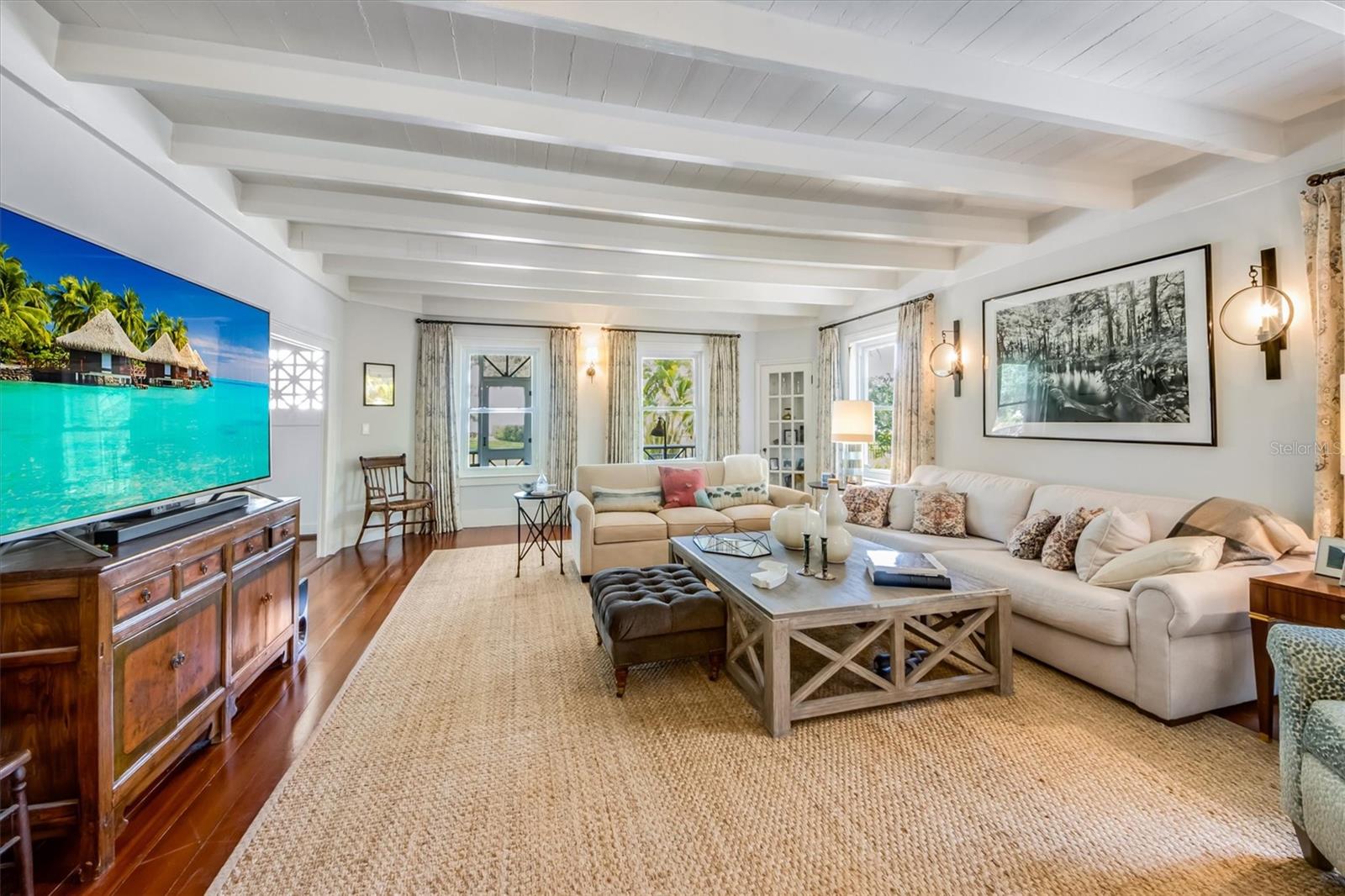 BRADEN COURT - Residential