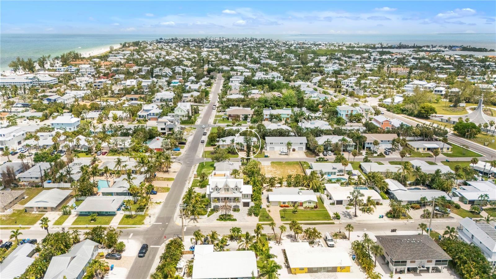 67TH COASTAL COTTAGES OR2448/1887 - Residential