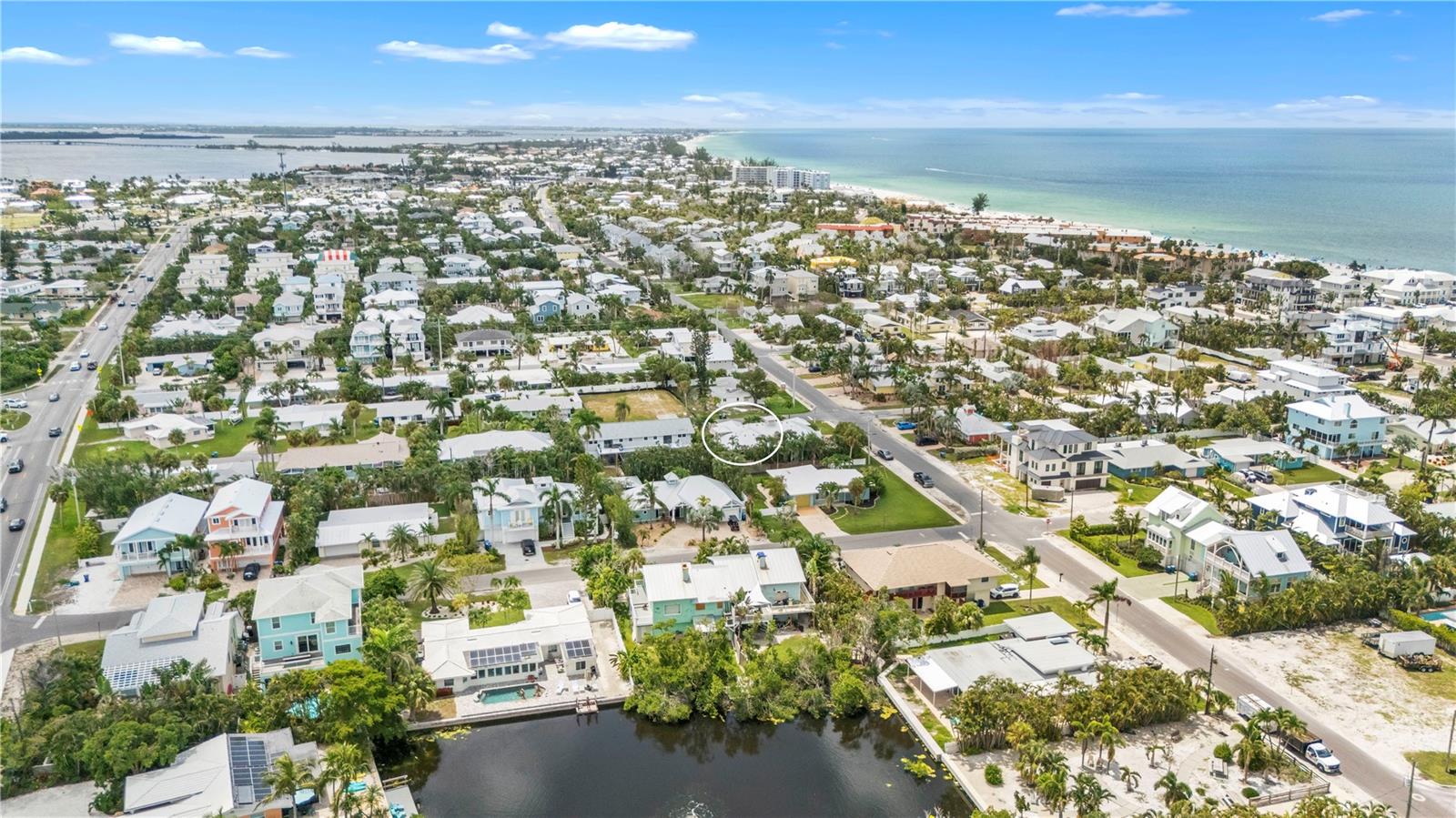 67TH COASTAL COTTAGES OR2448/1887 - Residential