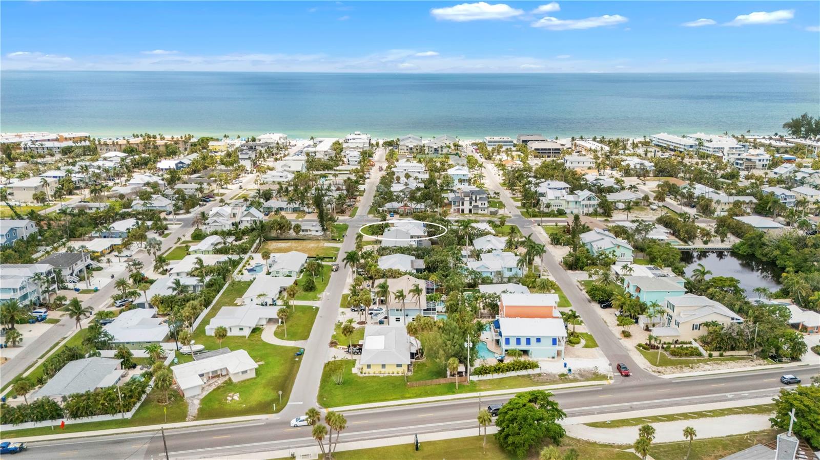 67TH COASTAL COTTAGES OR2448/1887 - Residential