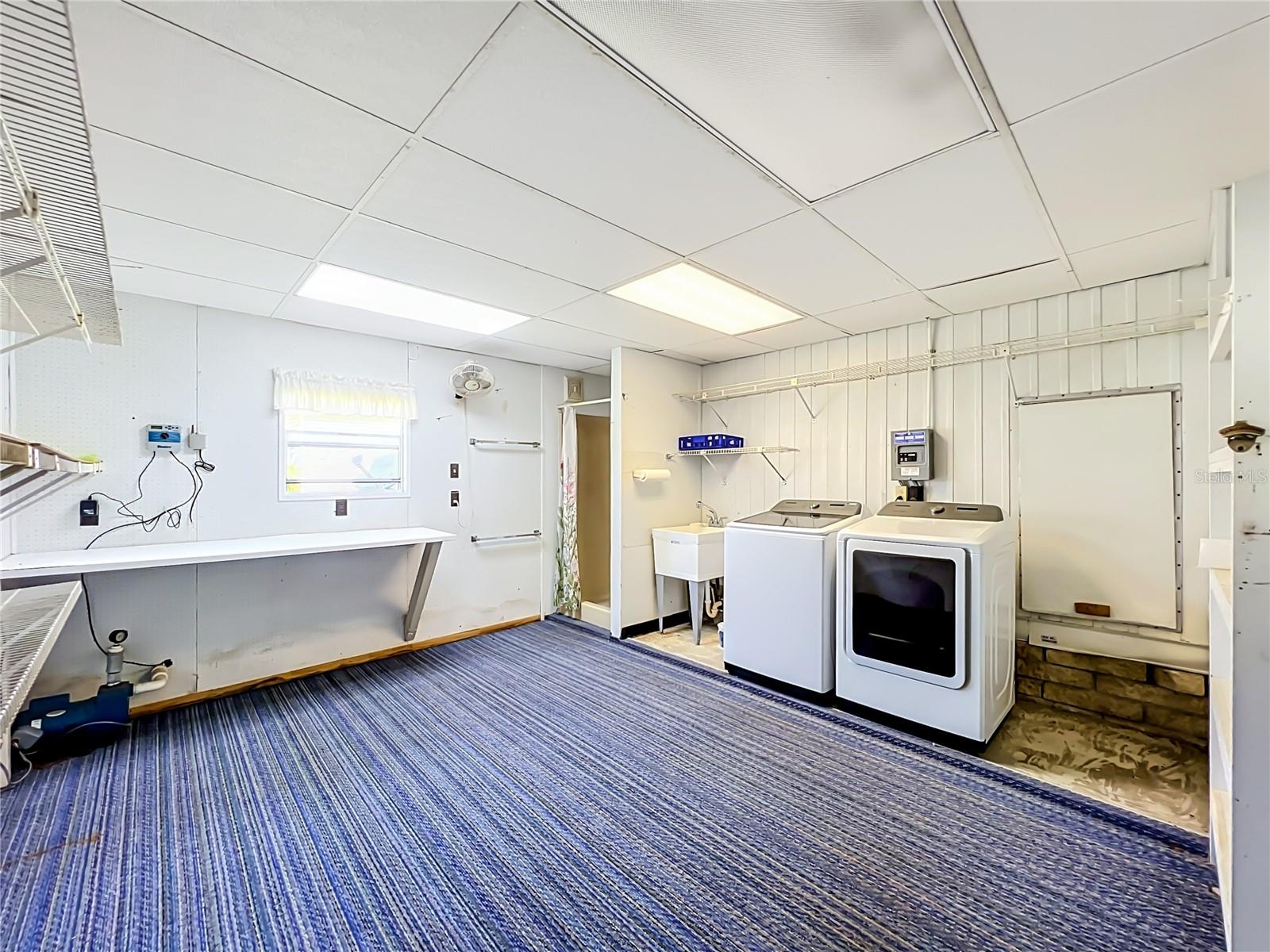 DORA PINES UNIT 3 - Residential