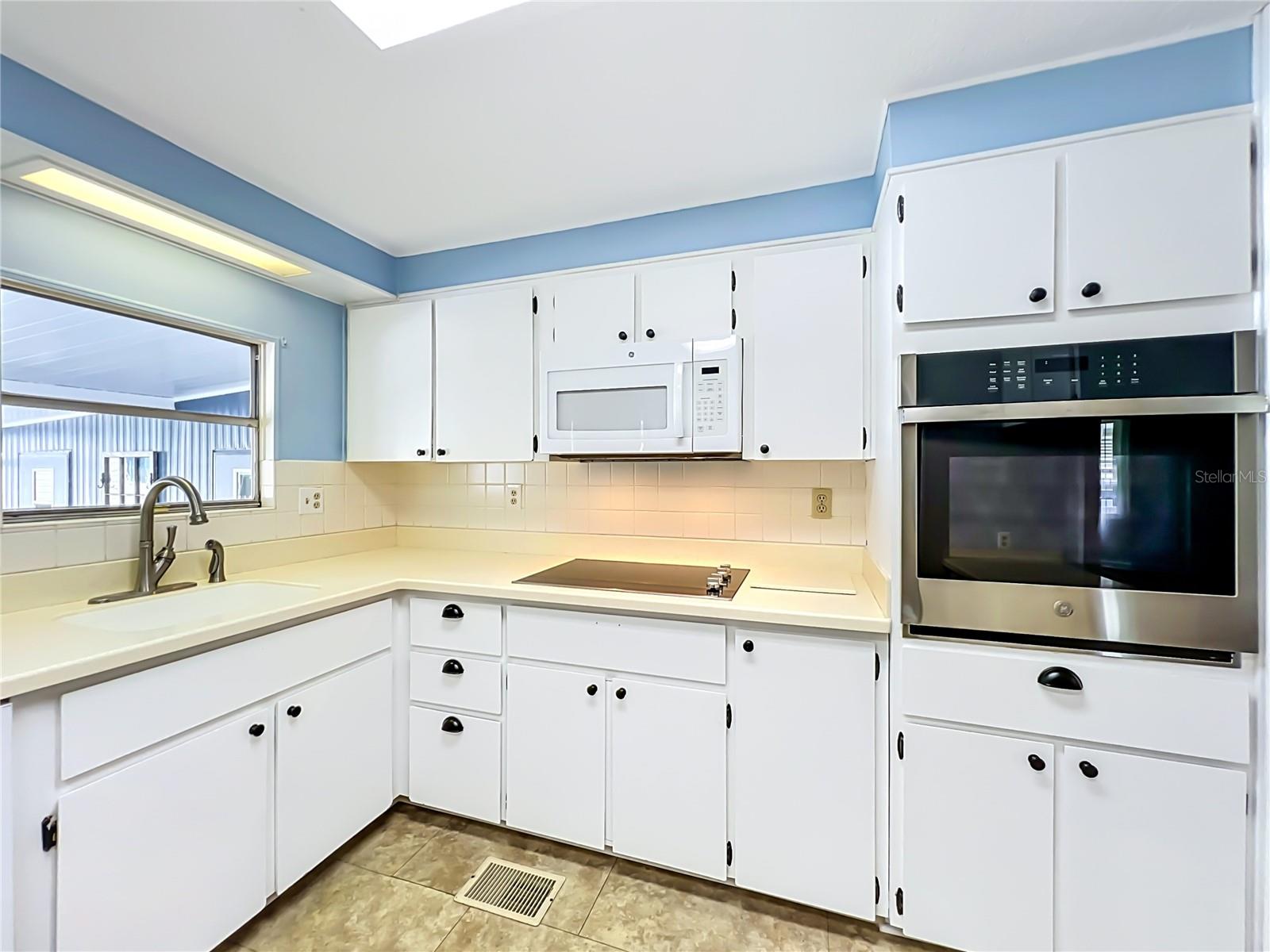 DORA PINES UNIT 3 - Residential