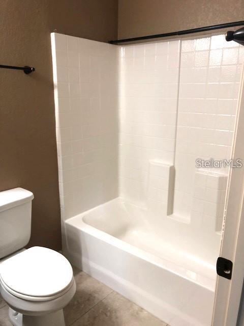 MARION OAKS UN 4 - Residential Lease