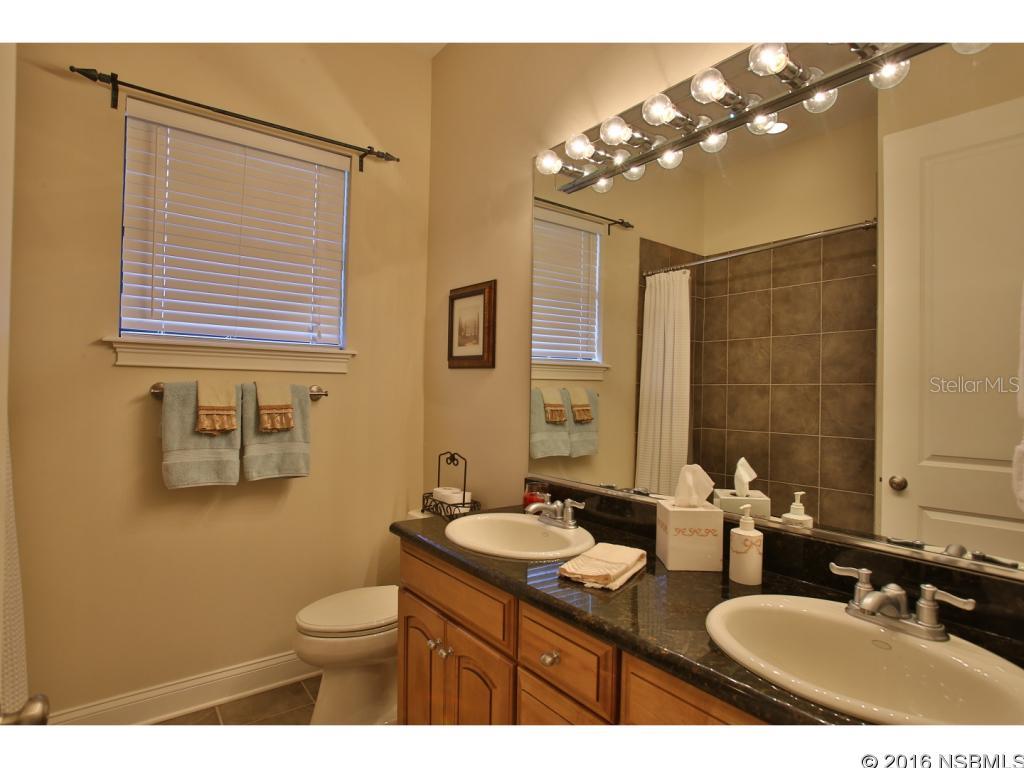 Four Seasons At Spruce Creek Ph 01 - Residential