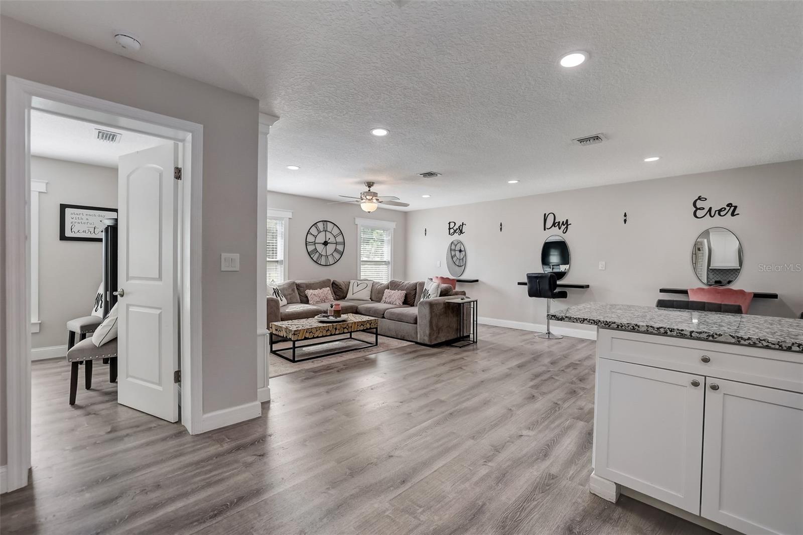 ACREAGE & UNREC - Residential