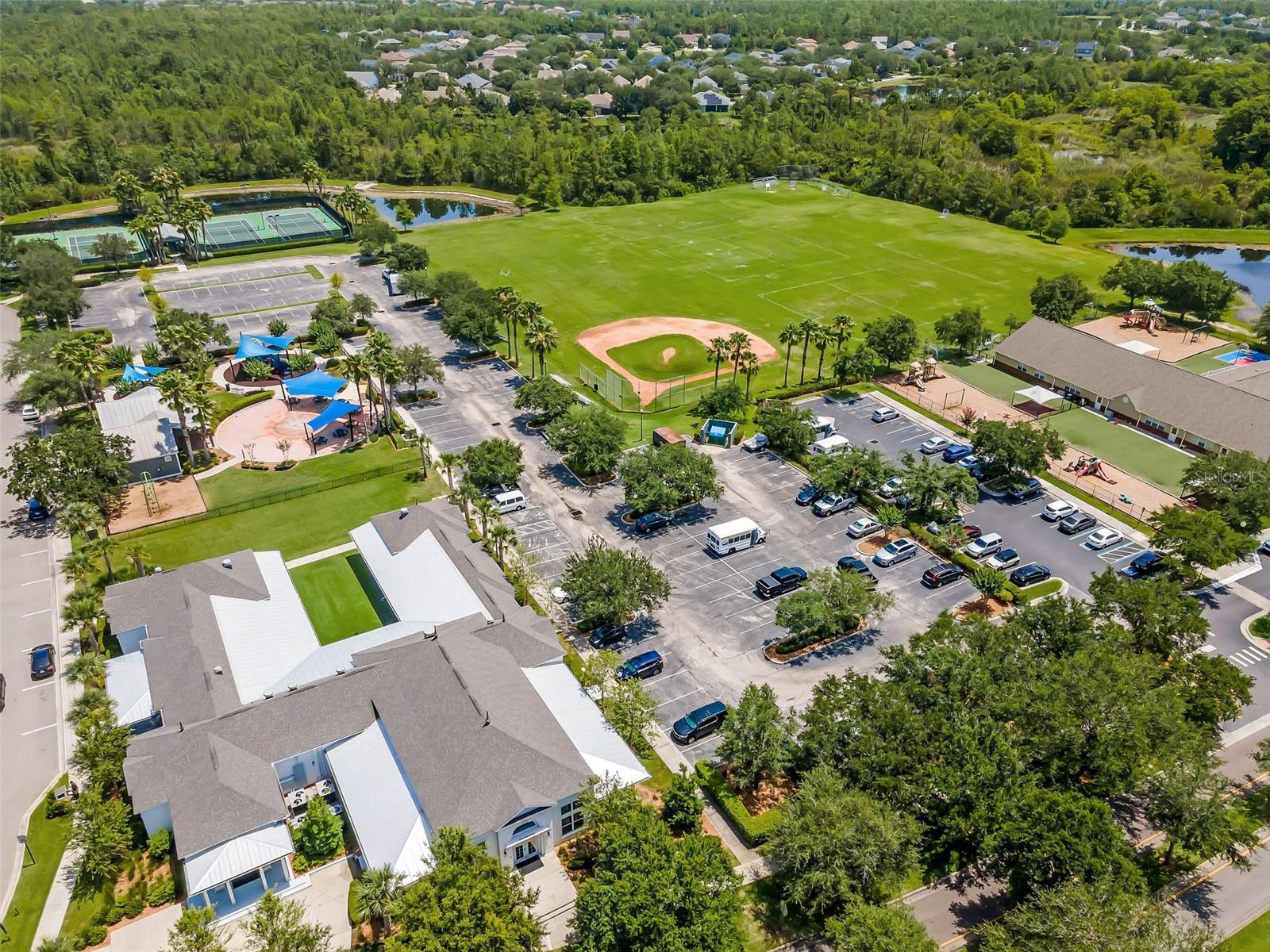 AVALON PARK VILLAGE 05 51 58 - Residential