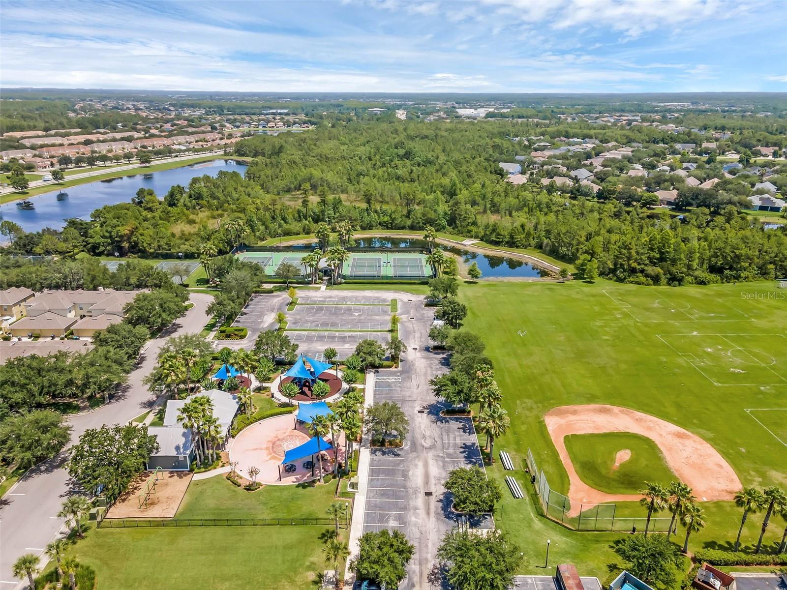 AVALON PARK VILLAGE 05 51 58 - Residential
