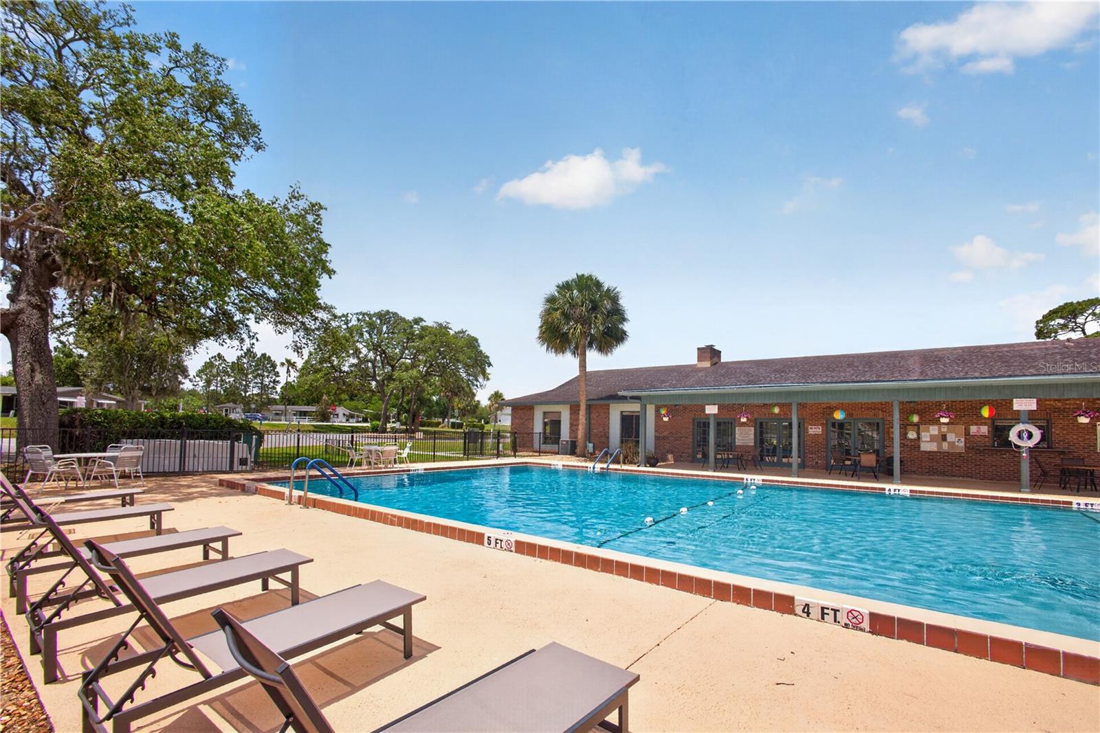 PINE RUN ESTATE - Residential
