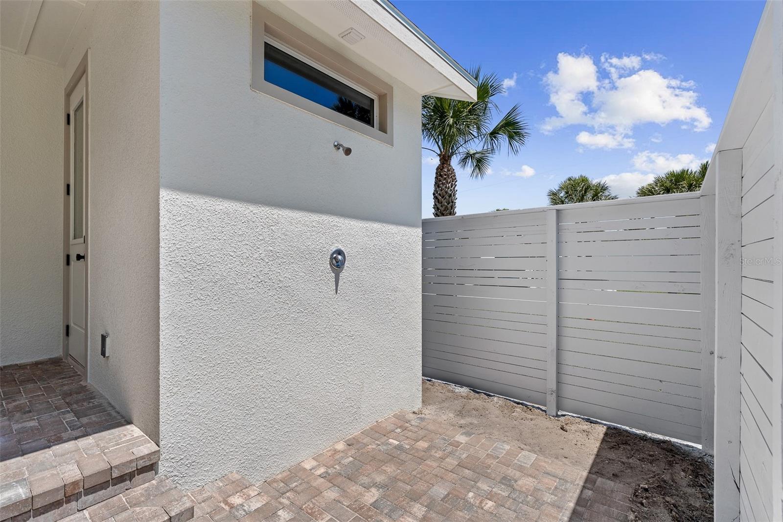 MICKLER'S WINDANTIDE - Residential
