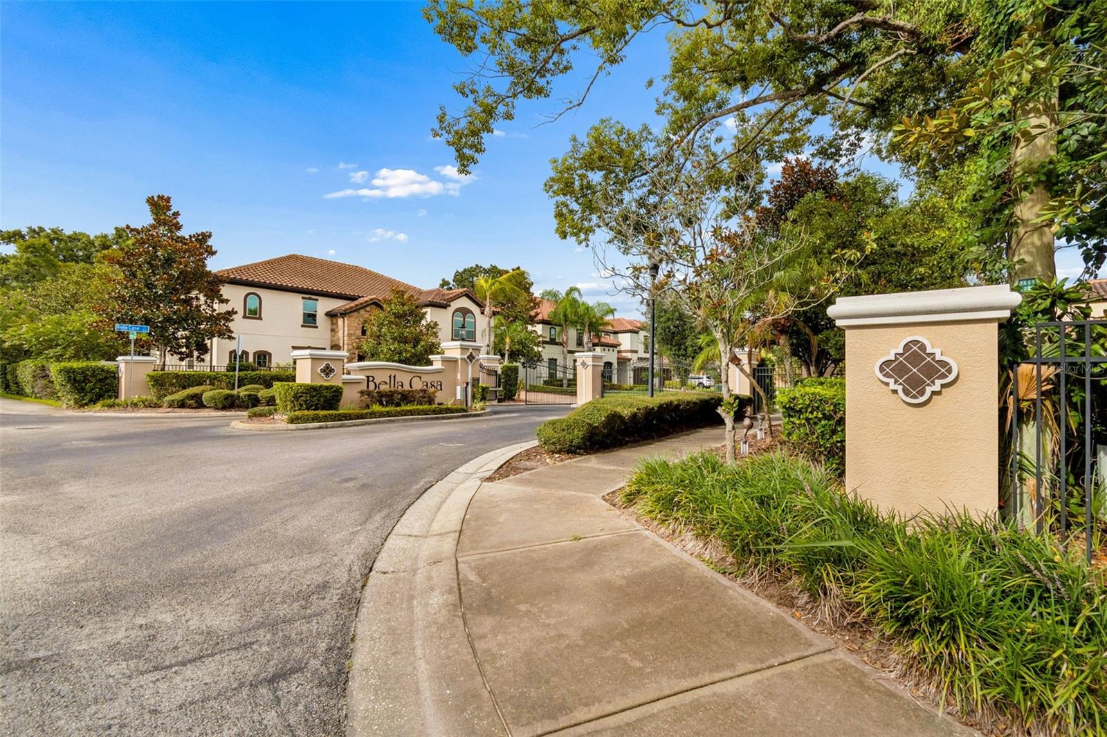 BELLA CASA - Residential