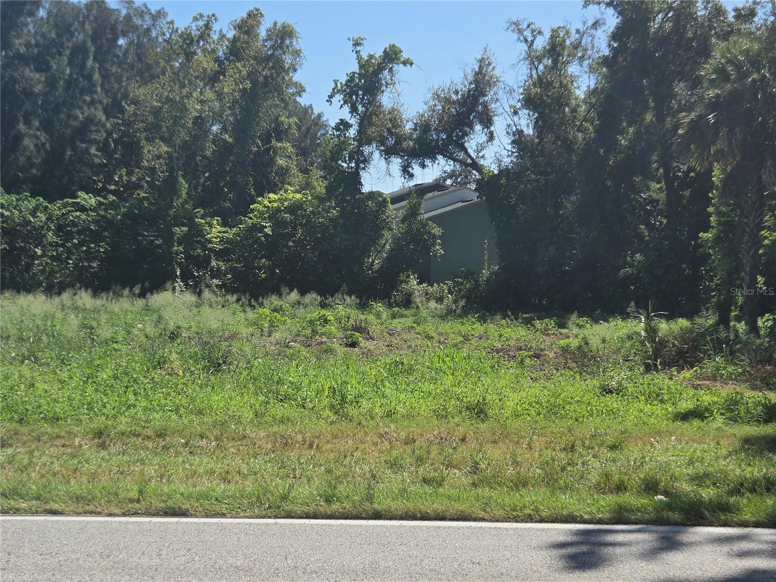 Vacant Lot. Ready to Build your next home! Don't Miss out on this opportunity!!