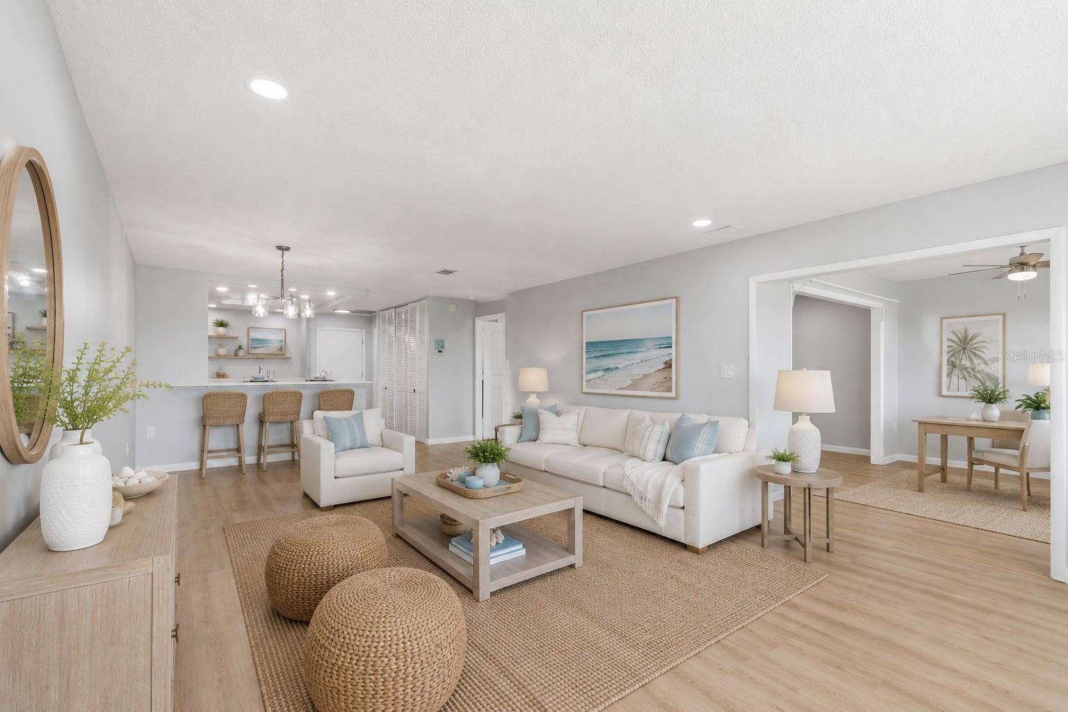 HARBOUR CLUB CONDO 3 - Residential