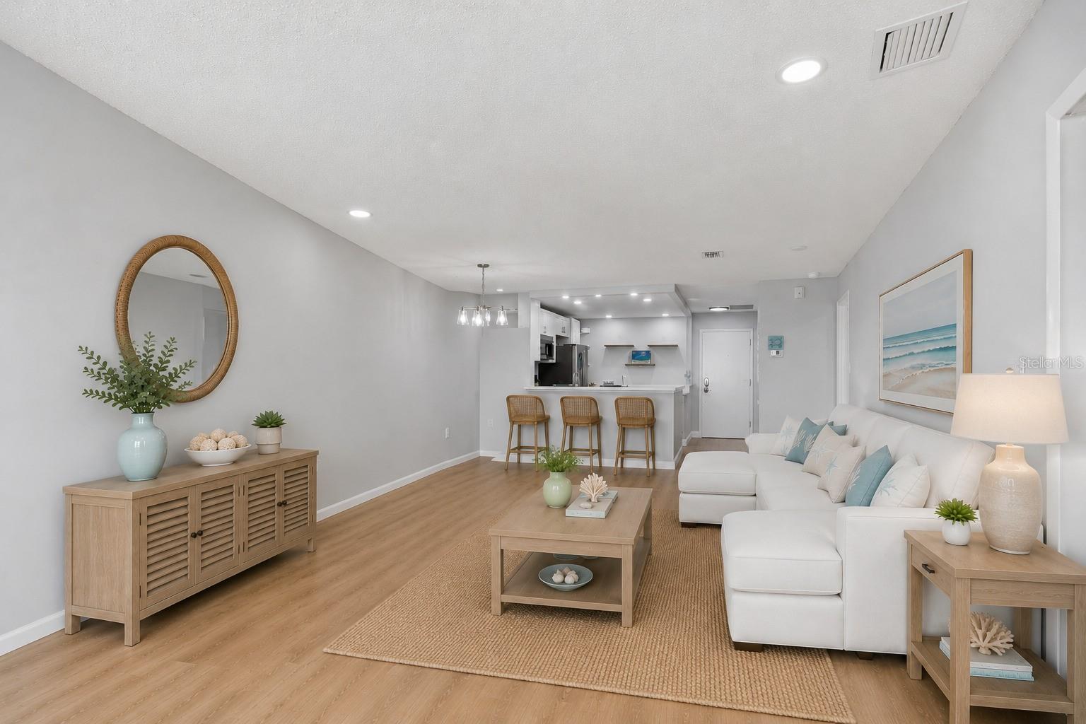 HARBOUR CLUB CONDO 3 - Residential