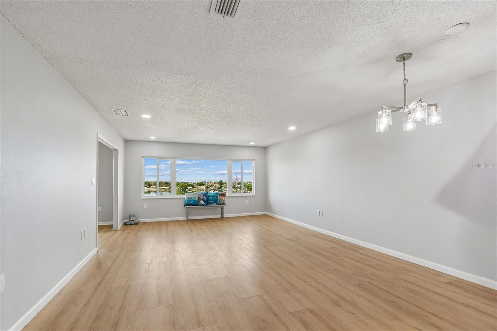 HARBOUR CLUB CONDO 3 - Residential