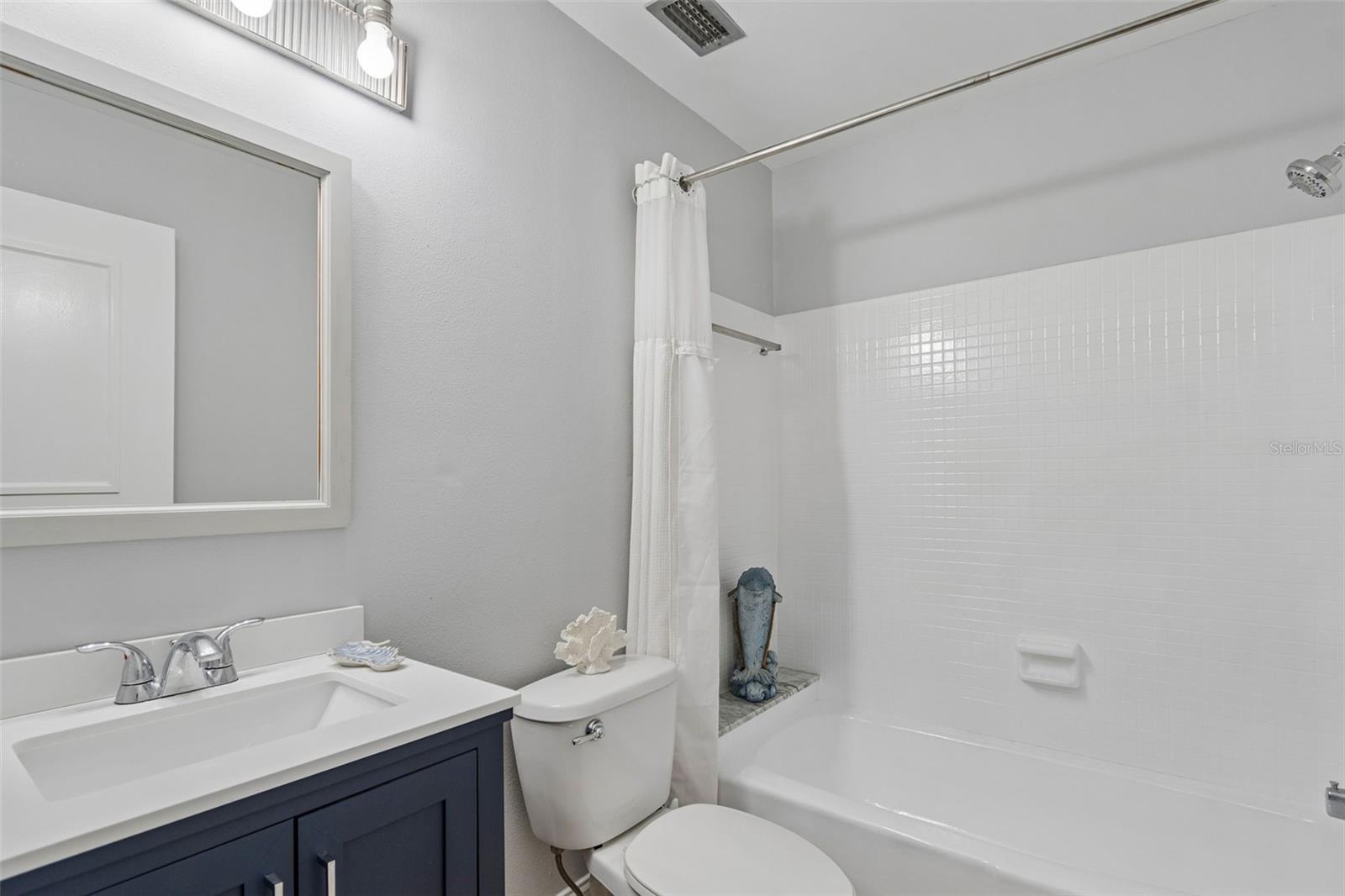 HARBOUR CLUB CONDO 3 - Residential