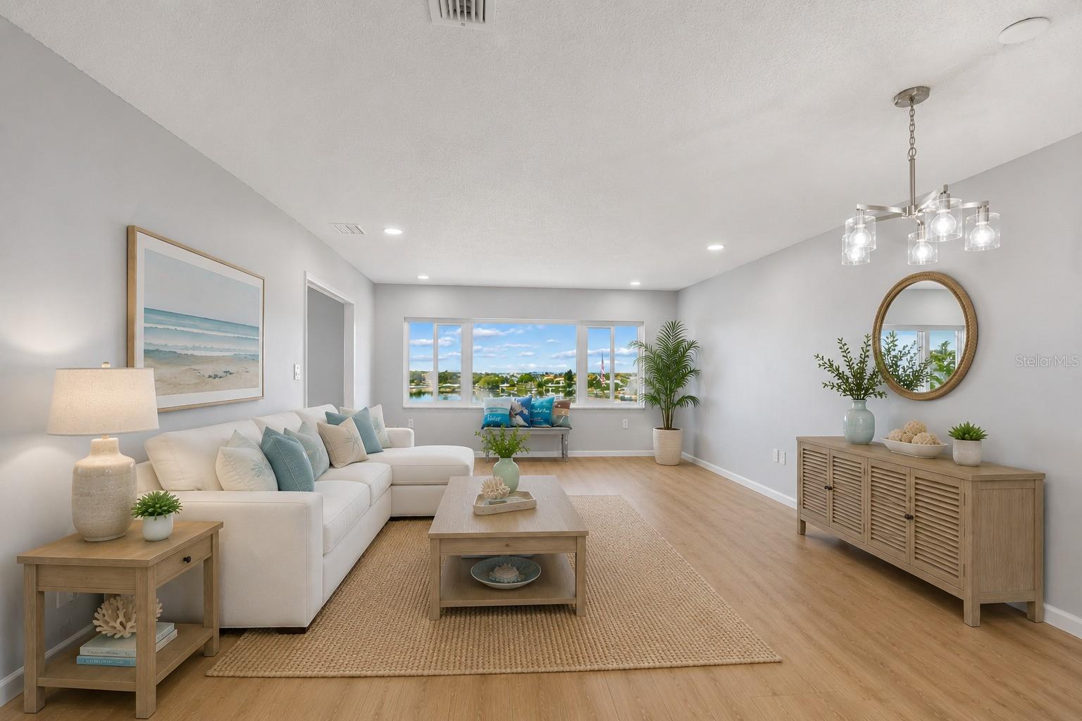 HARBOUR CLUB CONDO 3 - Residential