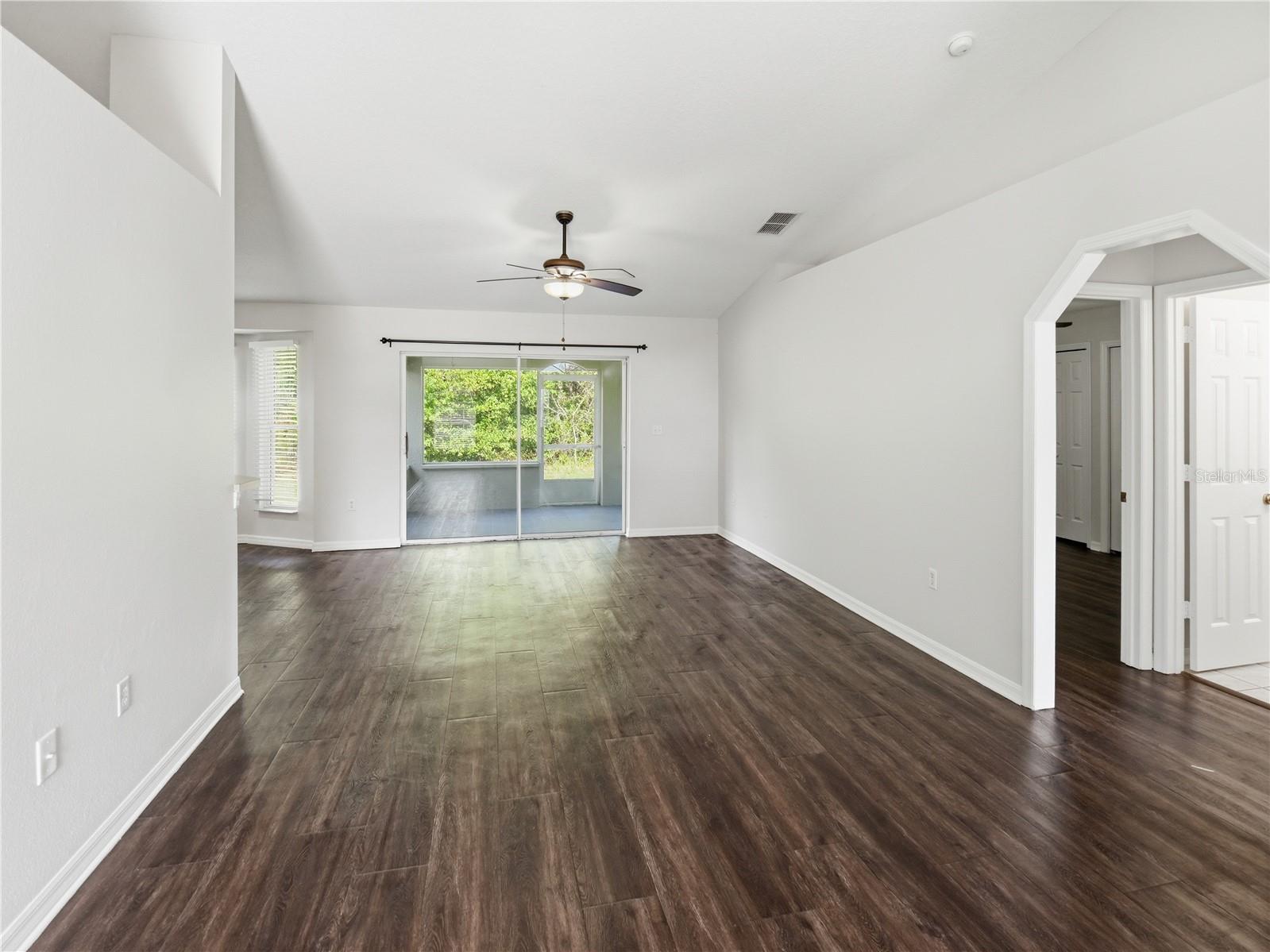 SWEETWATER CREEK UNIT 2 - Residential Lease