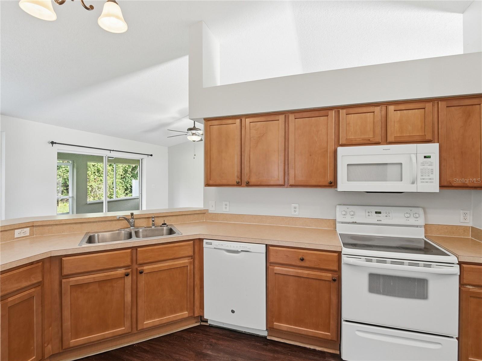 SWEETWATER CREEK UNIT 2 - Residential Lease
