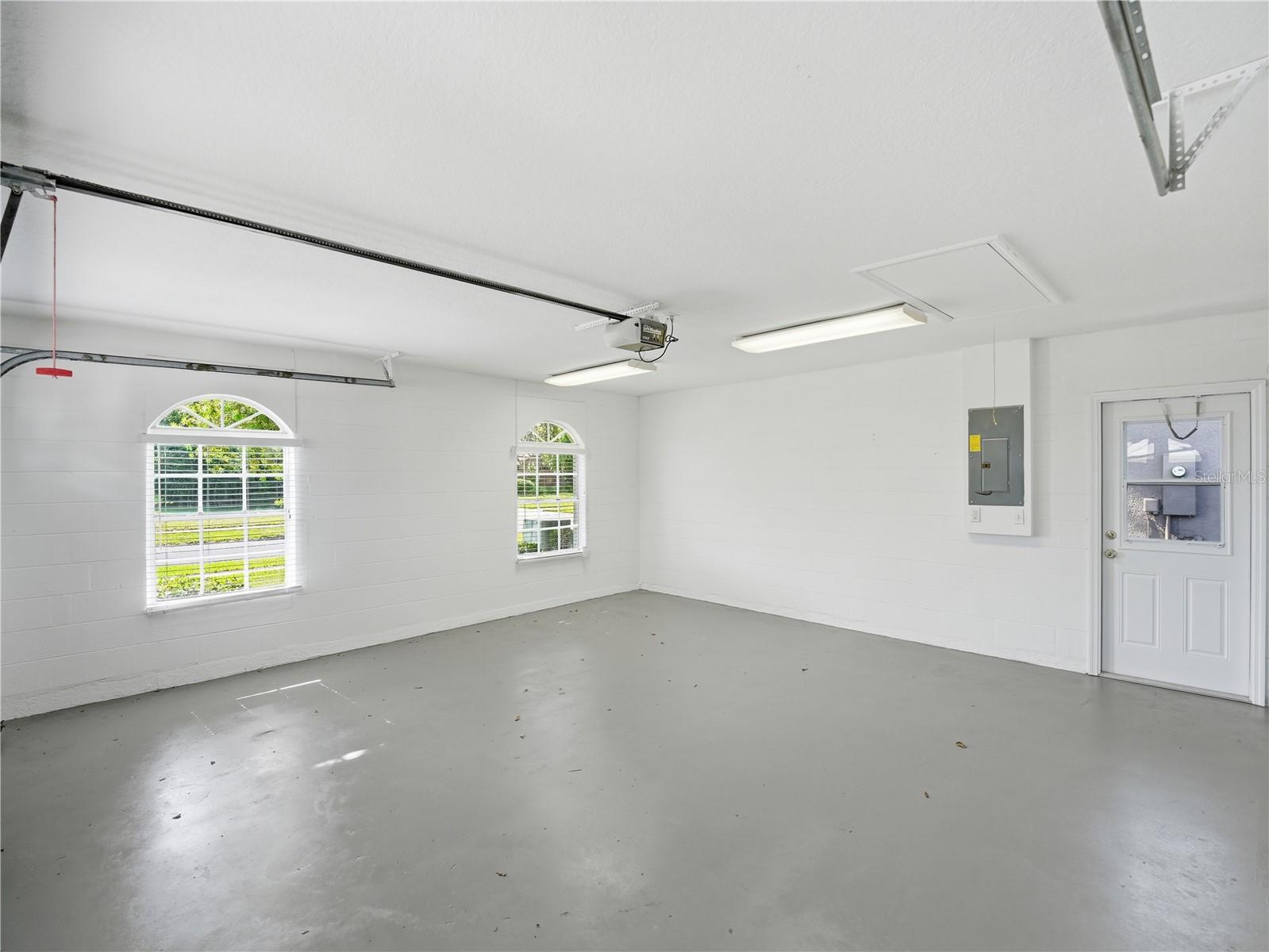 SWEETWATER CREEK UNIT 2 - Residential Lease