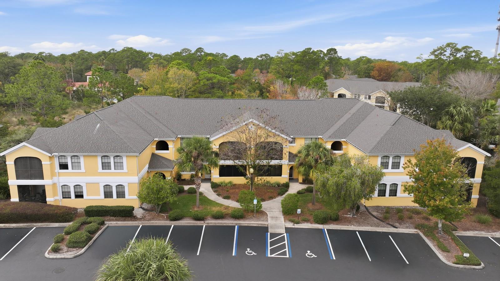 INVESTMENT OPPORTUNITY IN VISTA COVE. Priced at $200,000 with an estimated ARV around $300,000, this first-floor condo offers strong value-add potential for investors or buyers looking to renovate and build equity. Renovation scope is flexible, allowing buyers to control costs, while rental demand in the community supports approximately $1,800–$2,000 per month.
Located in a gated community just minutes from the Intracoastal Waterway, downtown, and quick access to I-95, this property sits in a highly desirable area with strong long-term demand. Vista Cove features gated entry, monitored boat and RV storage, two pools, gym, library, and a riverfront dock for fishing, all within a community served by highly rated schools.
Opportunities at this price point with this combination of location, amenities, and upside are rare. One of the best values currently available in Vista Cove. Schedule your showing today!