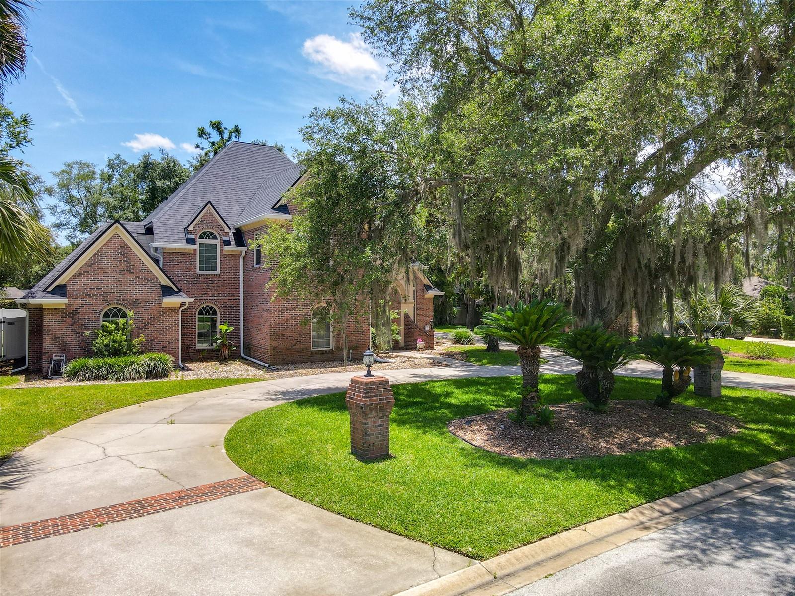 BREAKAWAY TRAILS - Residential