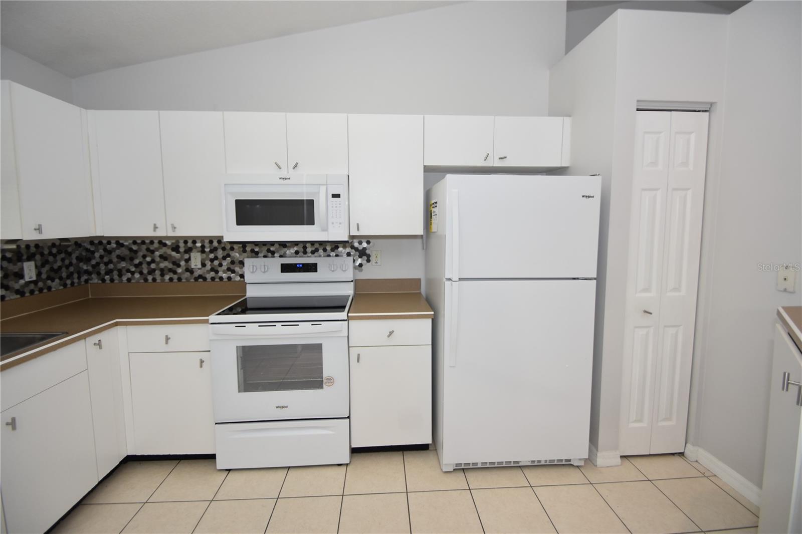 LEHIGH WOODS - Residential