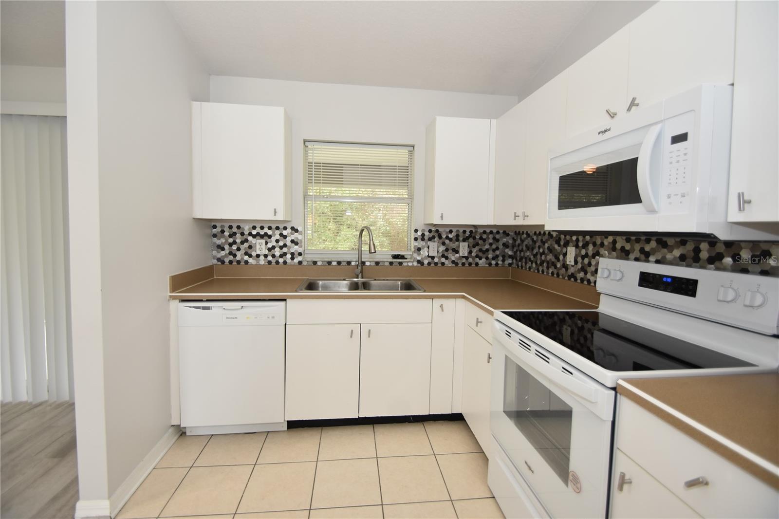 LEHIGH WOODS - Residential