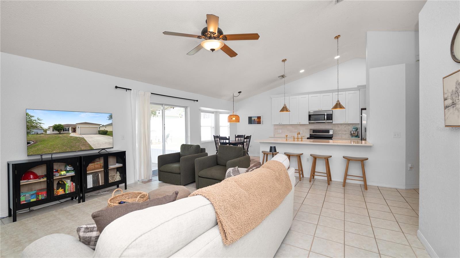BEVERLY RISE PH 01 - Residential