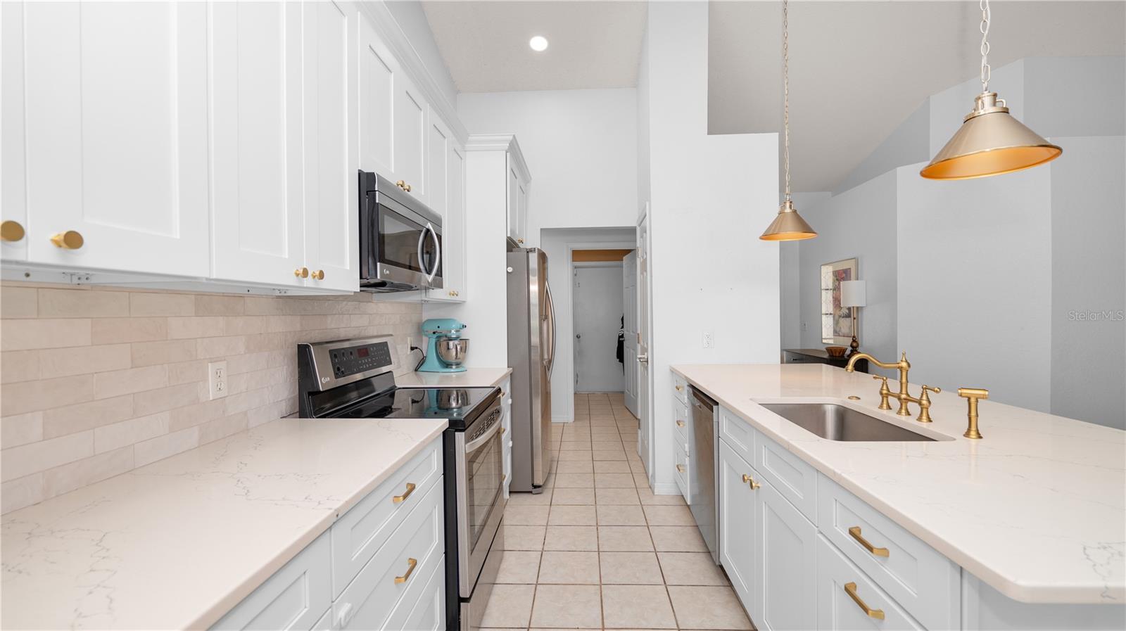 BEVERLY RISE PH 01 - Residential