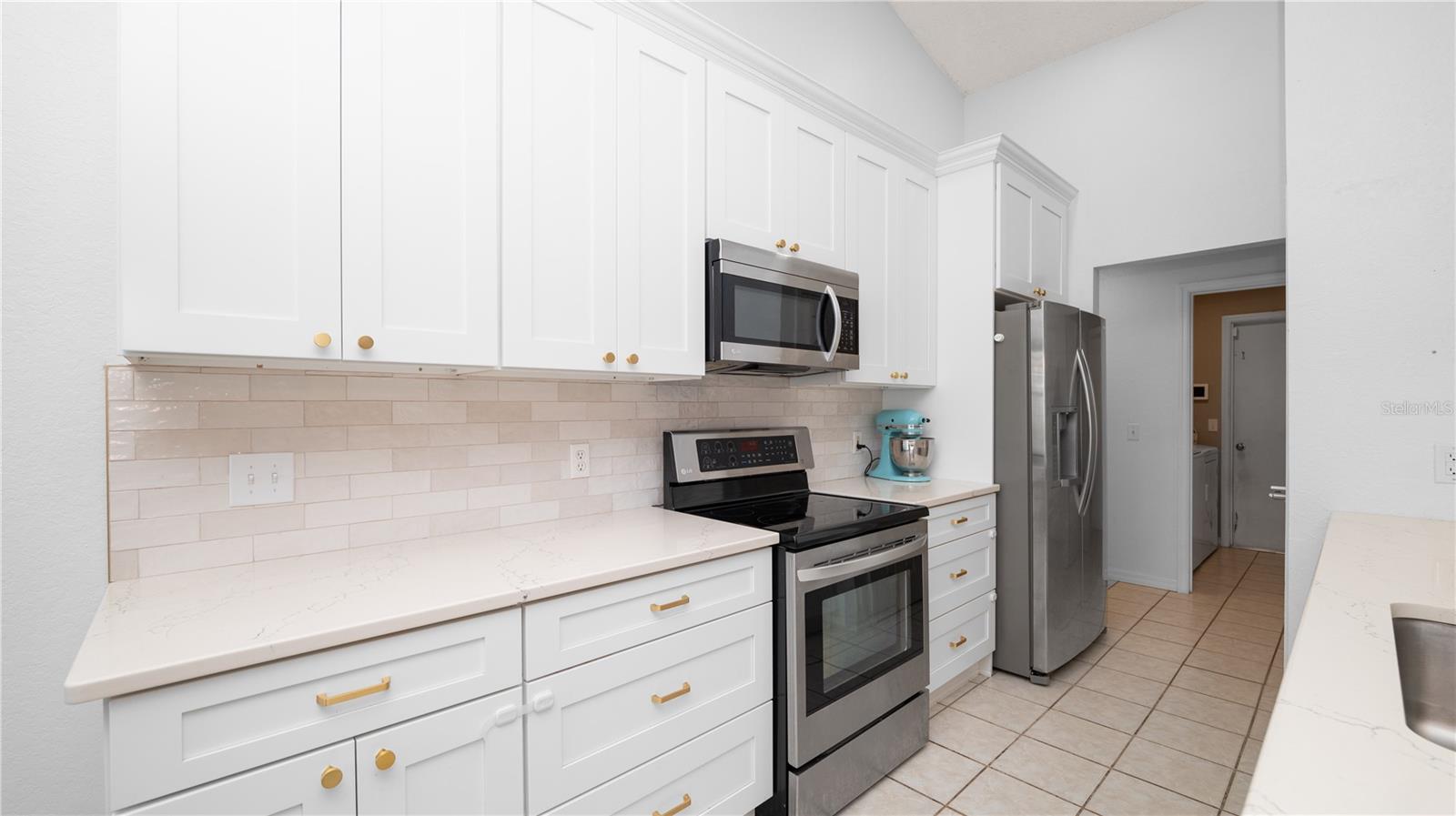 BEVERLY RISE PH 01 - Residential