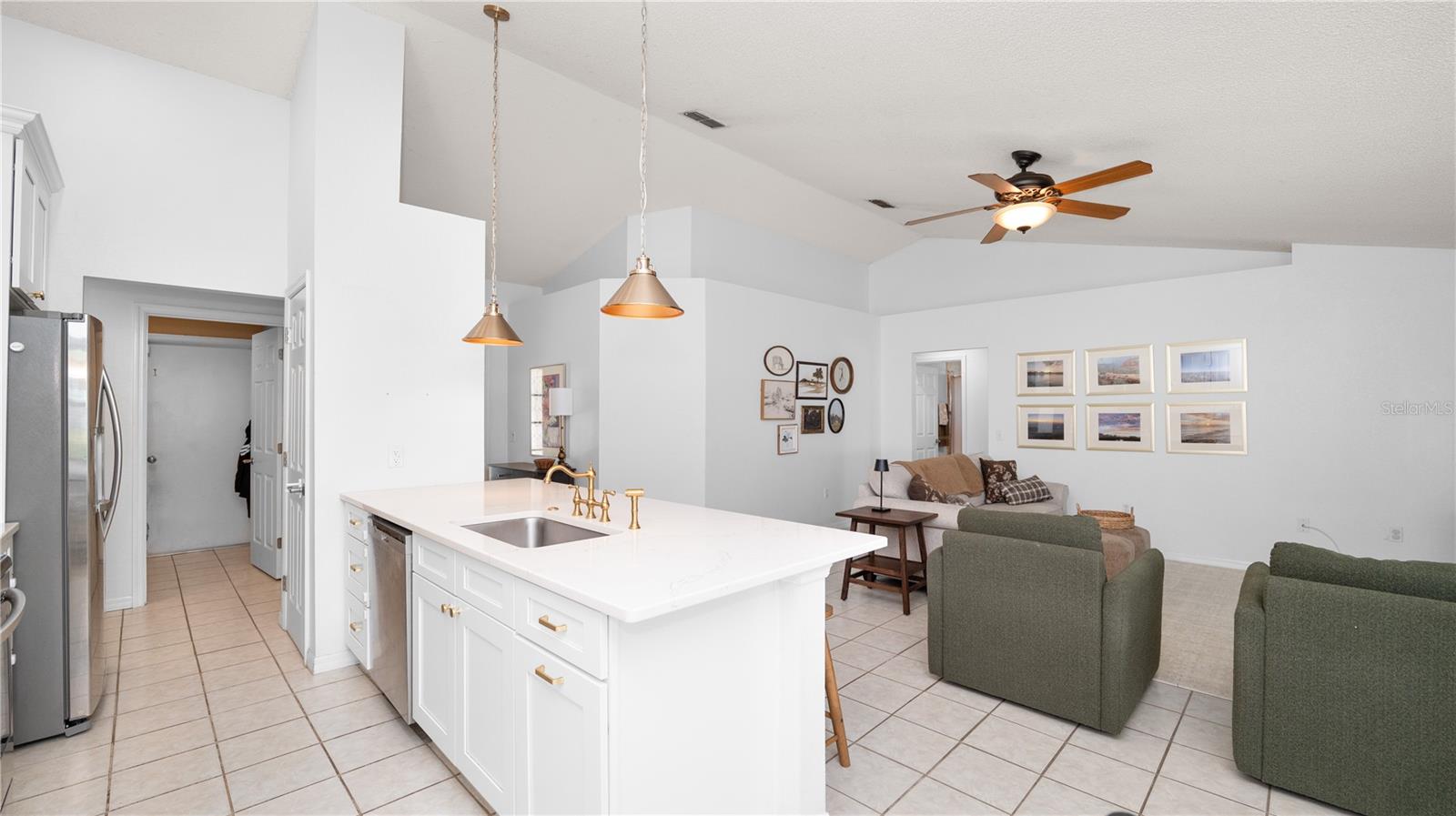 BEVERLY RISE PH 01 - Residential