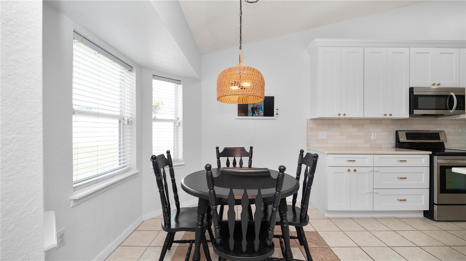 BEVERLY RISE PH 01 - Residential