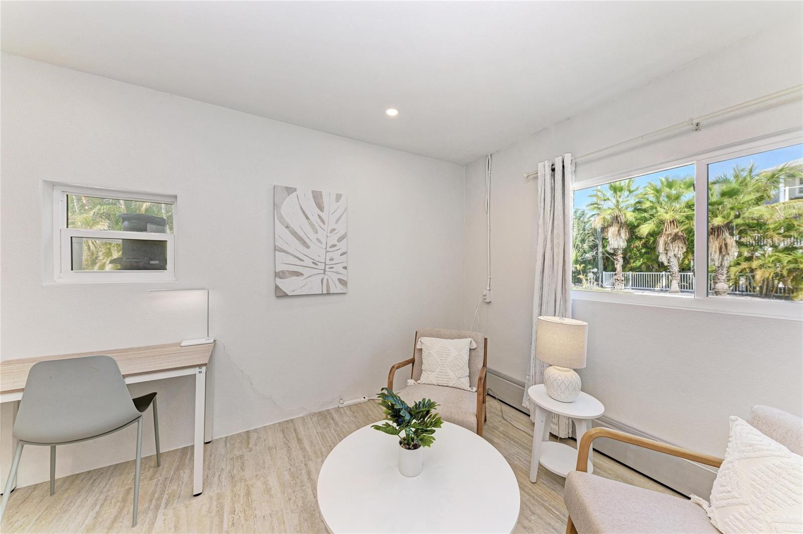 ISLAND CEDARS - Residential