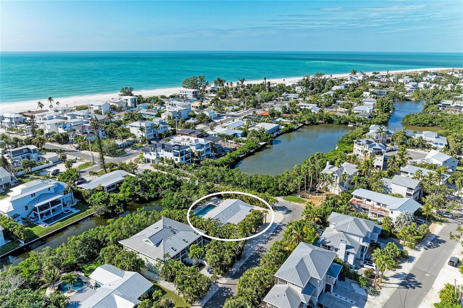 ISLAND CEDARS - Residential