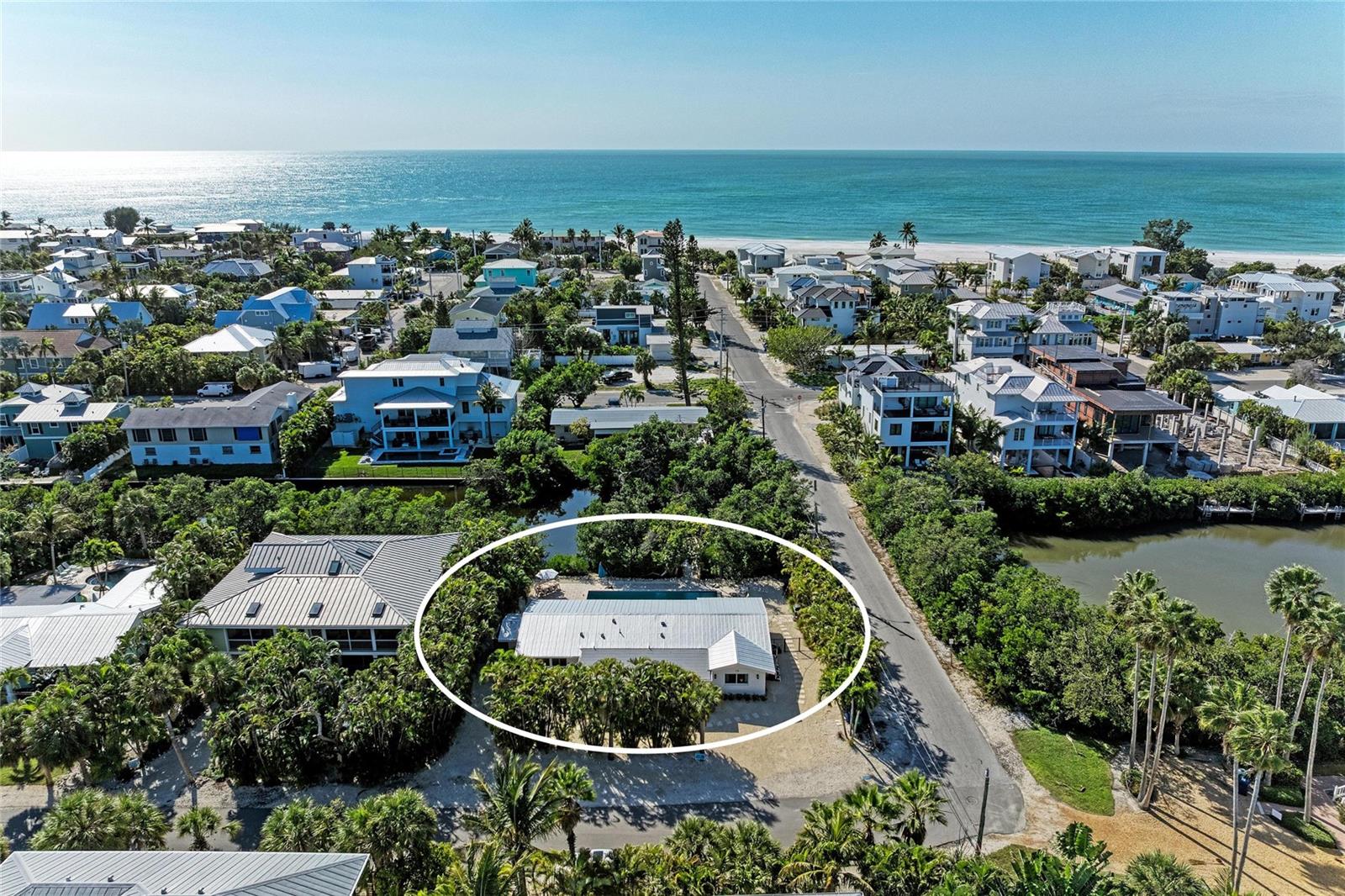 ISLAND CEDARS - Residential
