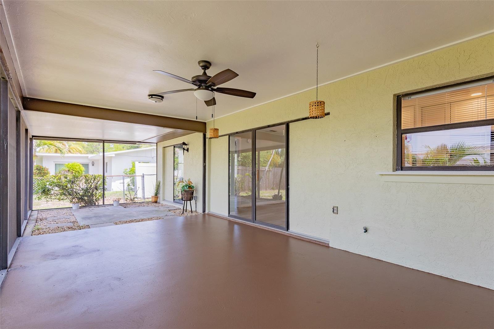 COUNTRY CLUB HEIGHTS FIRST ADD - Residential
