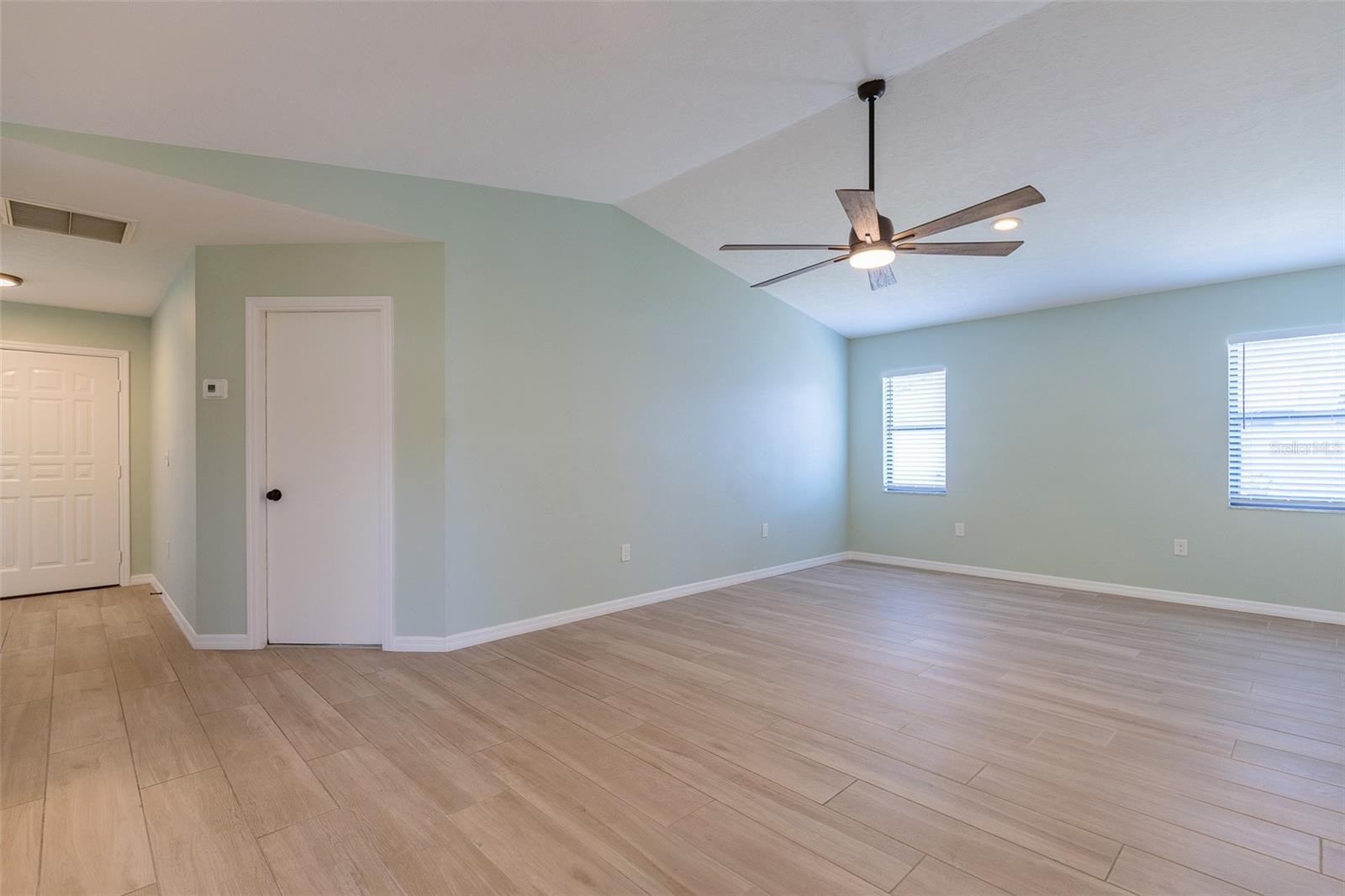 COUNTRY CLUB HEIGHTS FIRST ADD - Residential
