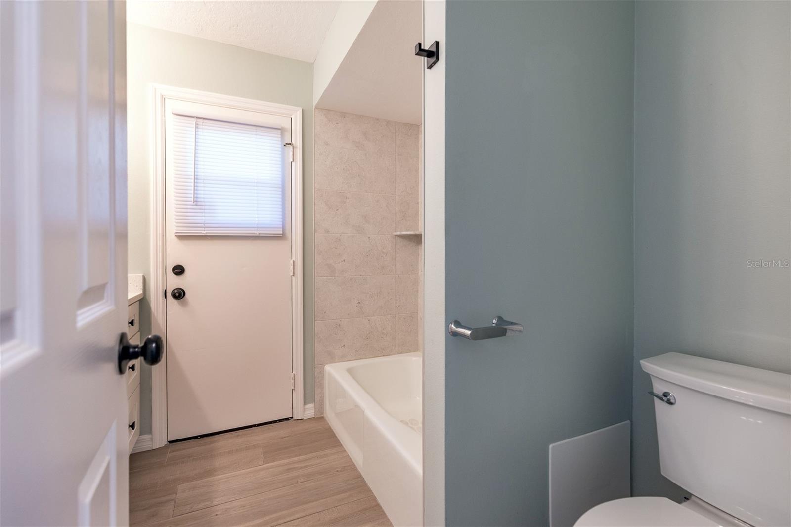 COUNTRY CLUB HEIGHTS FIRST ADD - Residential