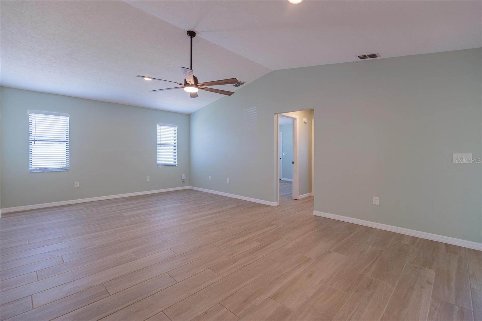 COUNTRY CLUB HEIGHTS FIRST ADD - Residential