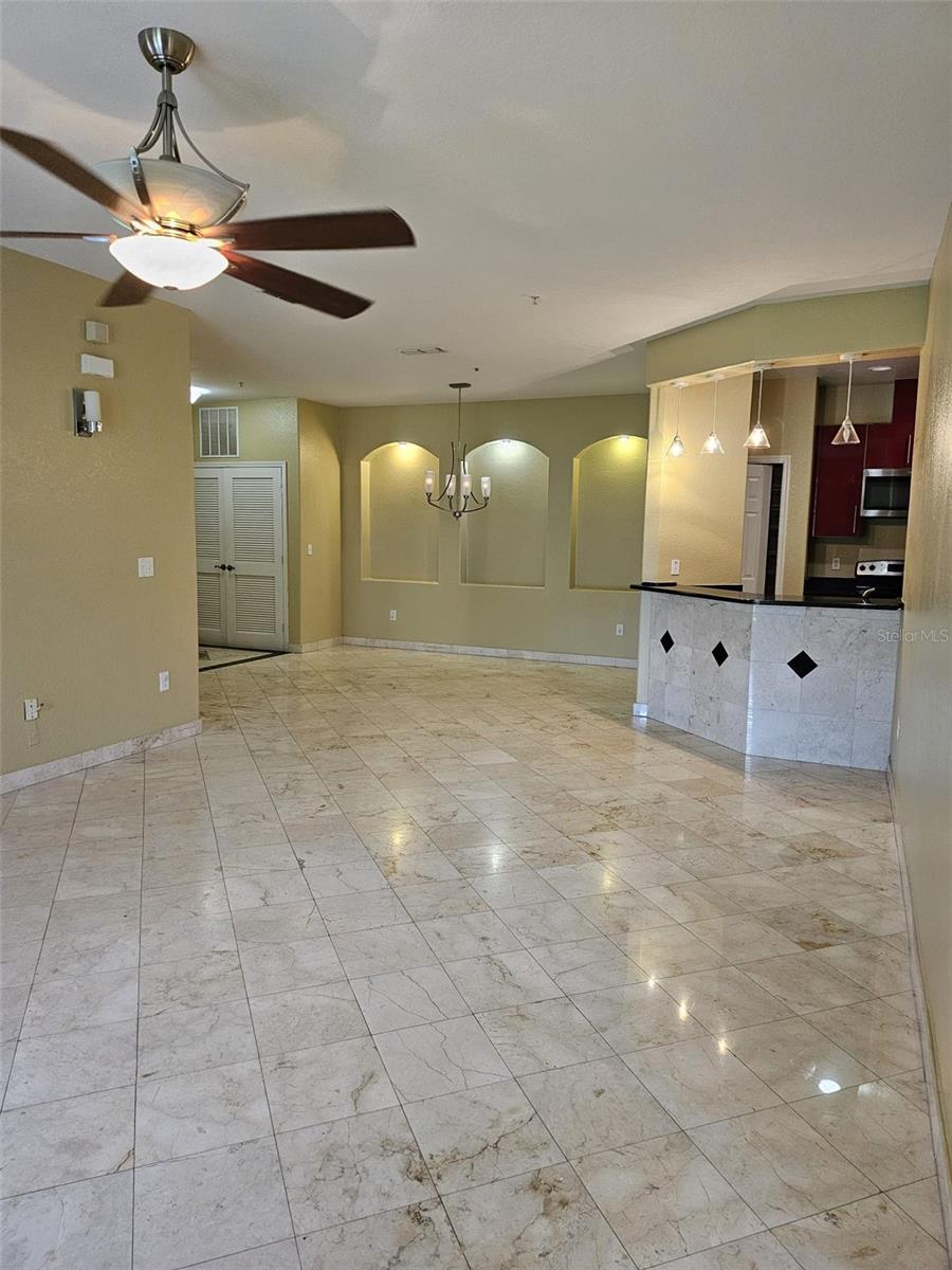 FLORA RIDGE CONDO PH 6 BLDG 13 - Residential