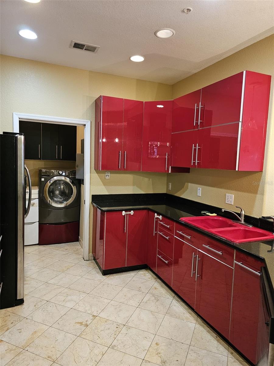 FLORA RIDGE CONDO PH 6 BLDG 13 - Residential