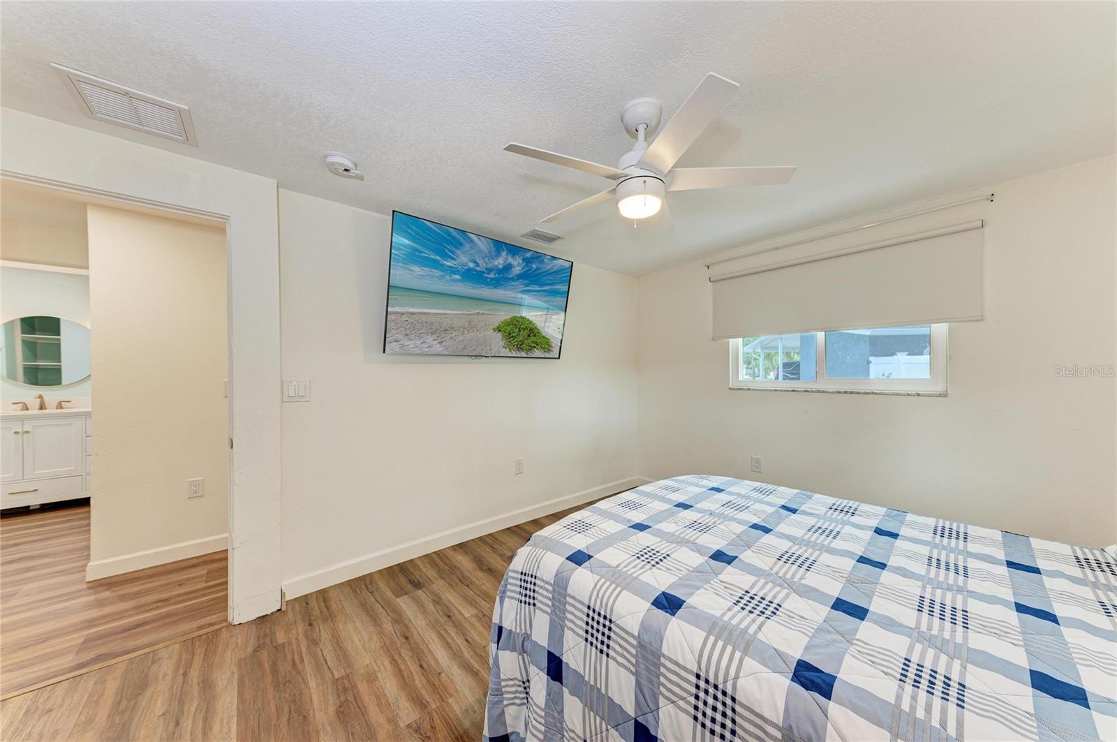 SOUTH GATE - Residential